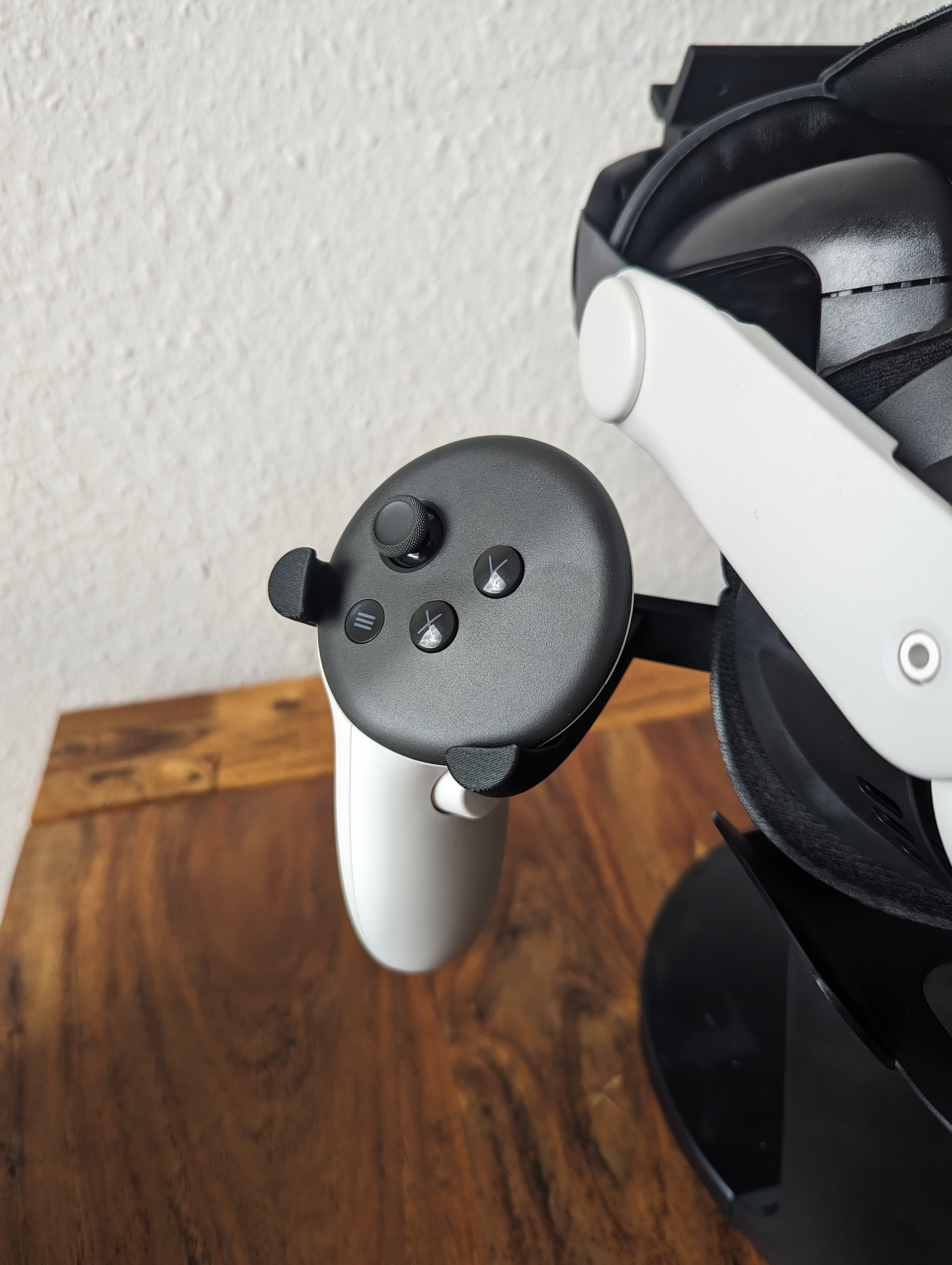 AMVR Stand Arm Replacements for Quest 3 Controllers by BELzEBUB