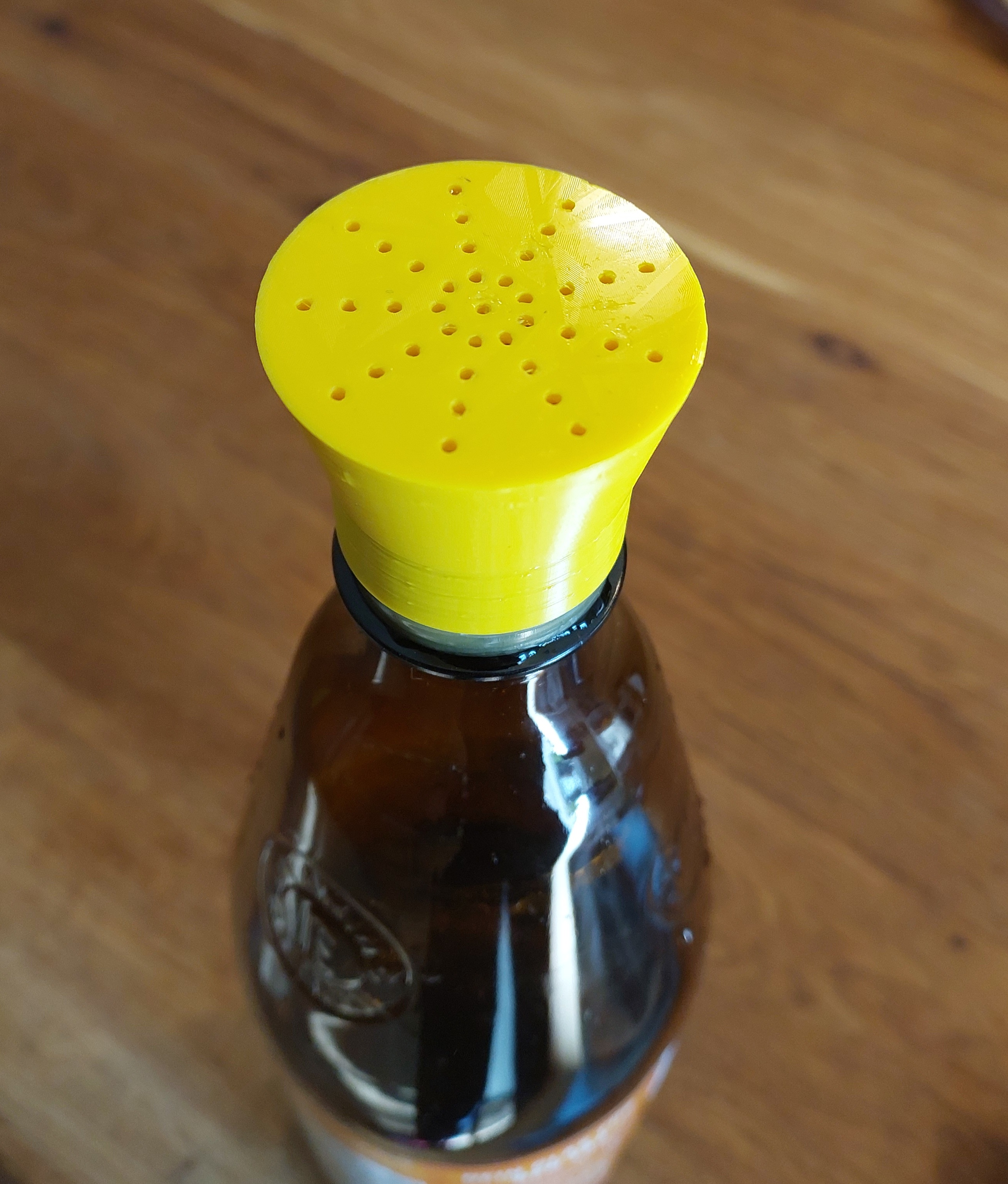 Pouring attachment for bottles - Gießaufsatz für Flaschen