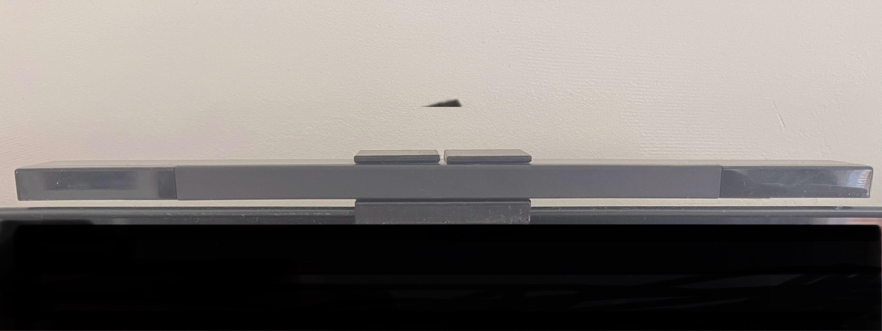WII Sensor bar holder