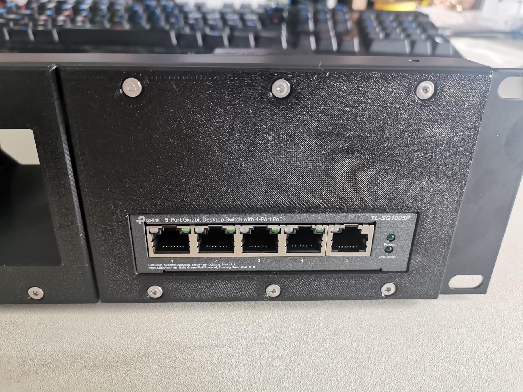 TL-SG1005P Rack Mount