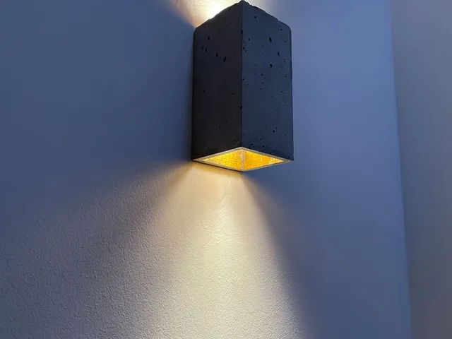 Luxurious concrete wall lamp