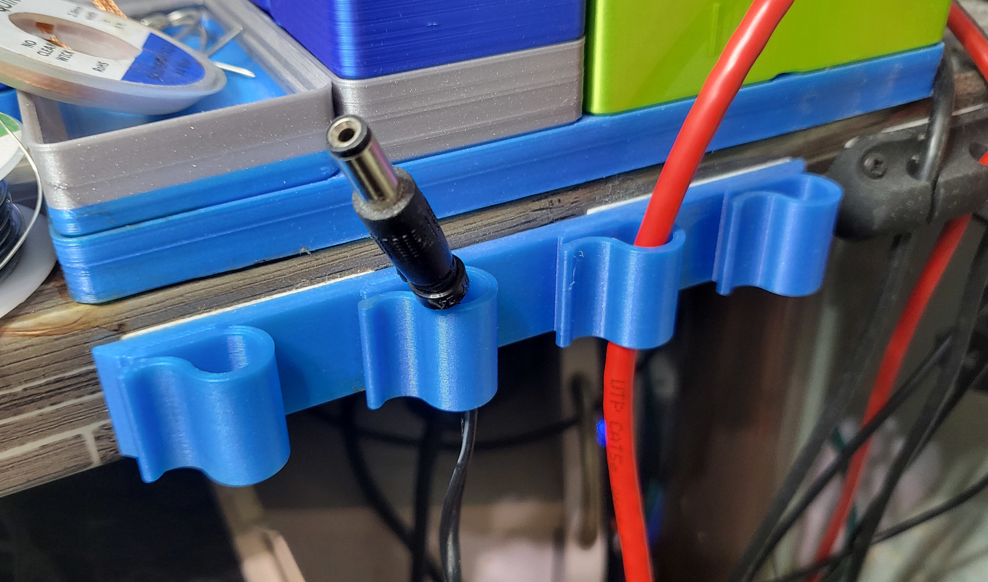 Cable clip