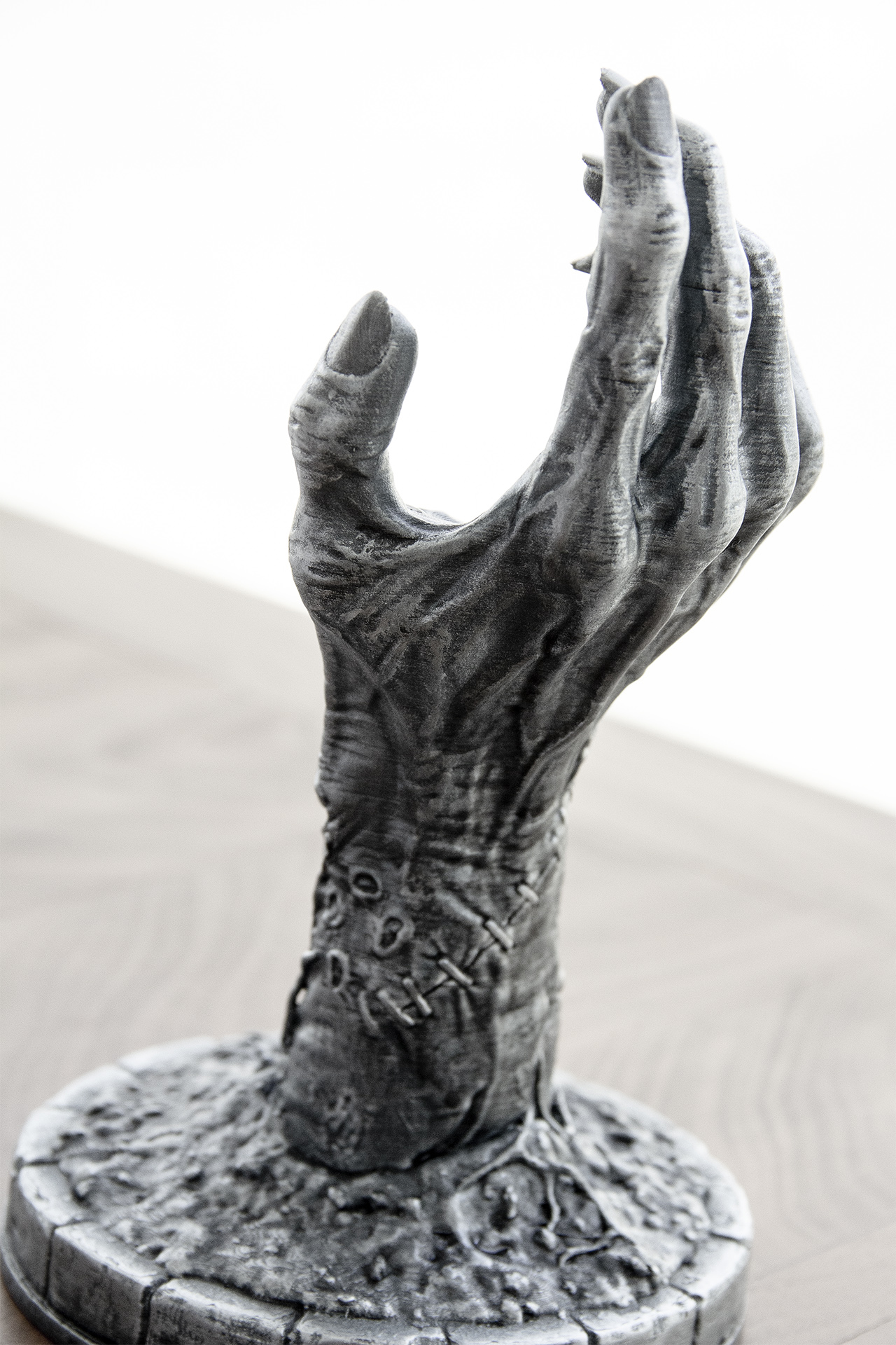 Miniatura 4 do modelo 3D Zombie Hand