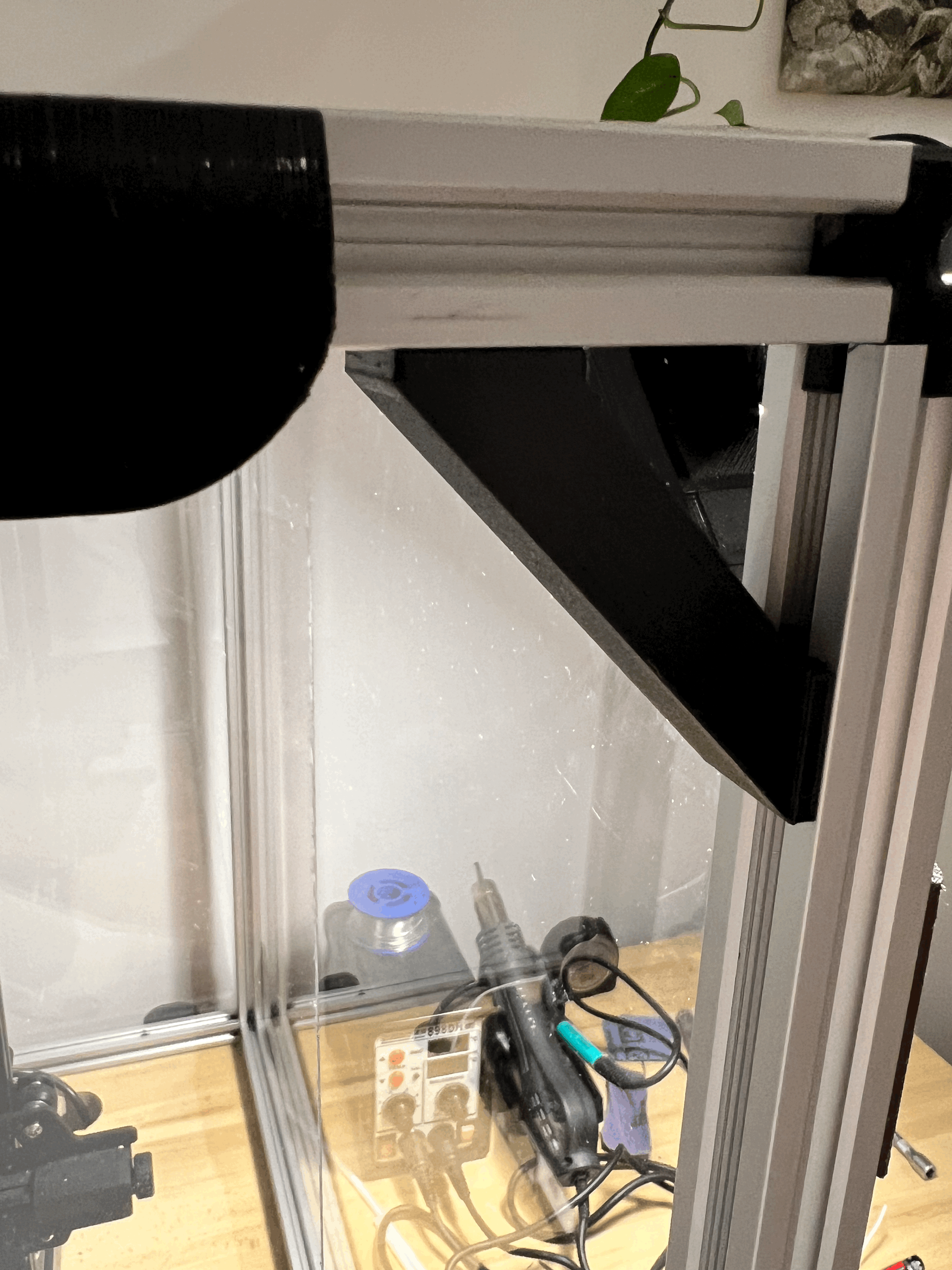 Corner support