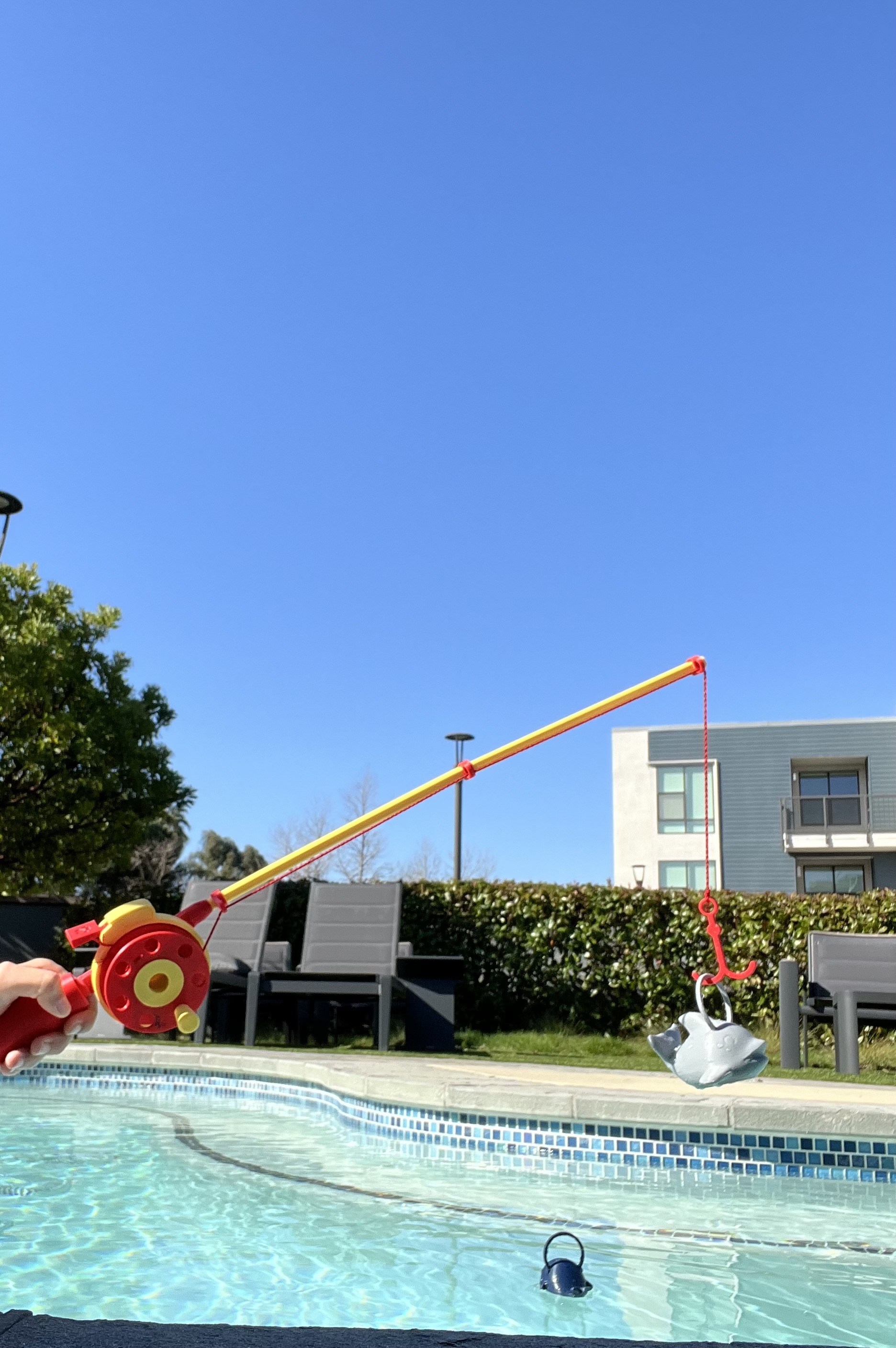 Functional Fishing Rod pool/tub toy - left hand accessible - makes clicking sound