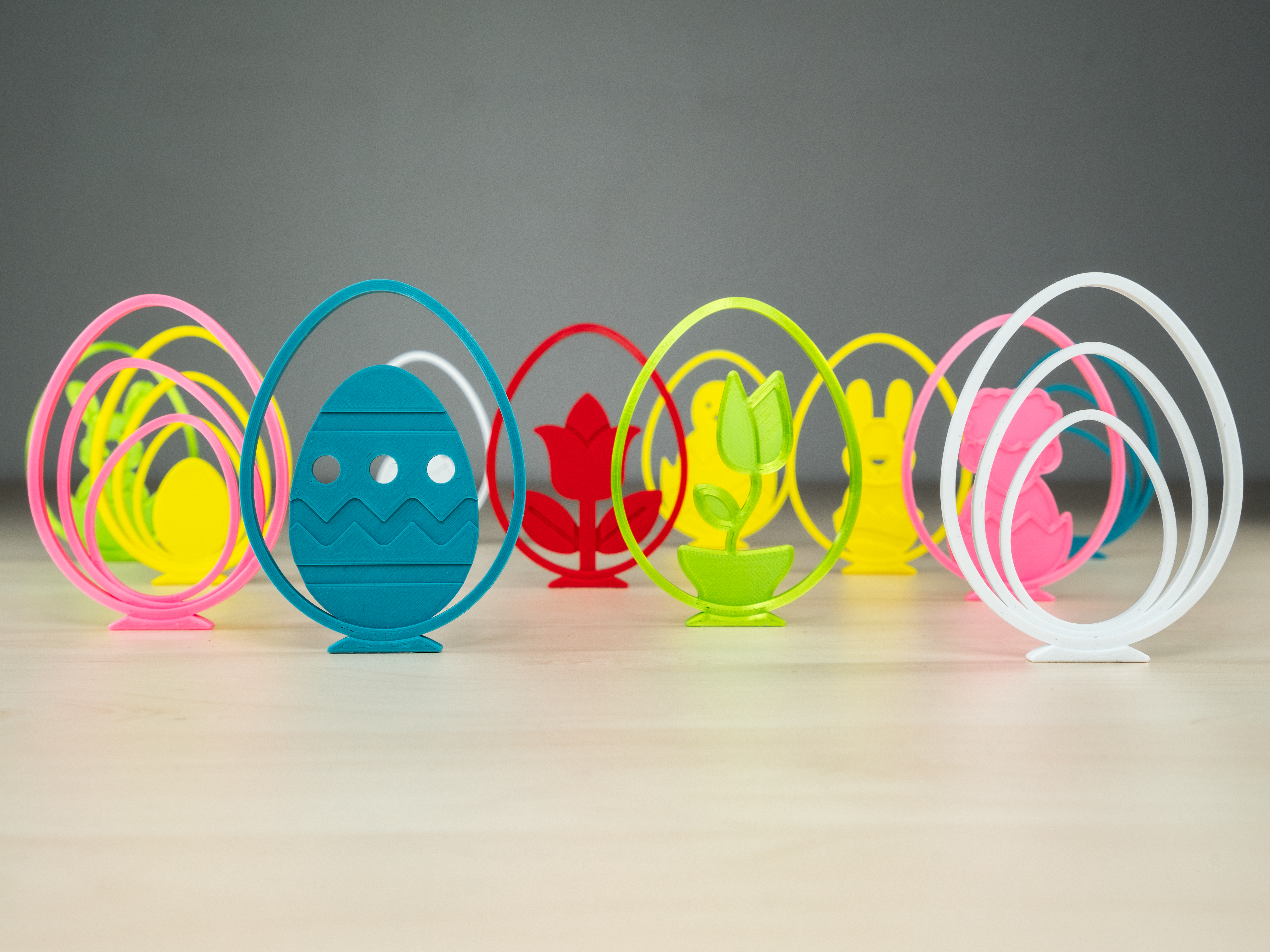 13 Easter Egg standing decorations / 13 Velikonočních vajíček ke stání