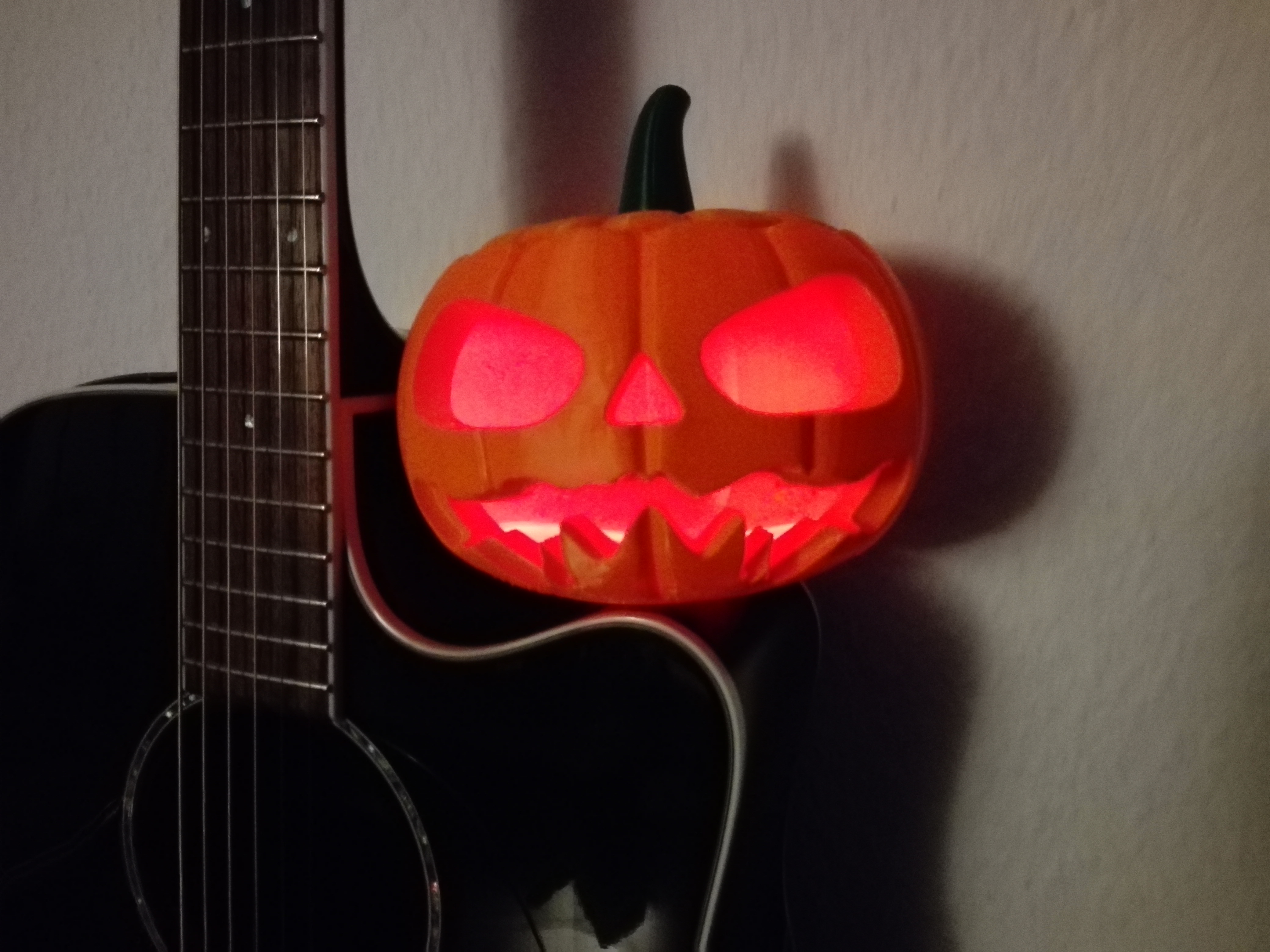 Miniatura 7 do modelo 3D Jack-o’-lantern with LEDs