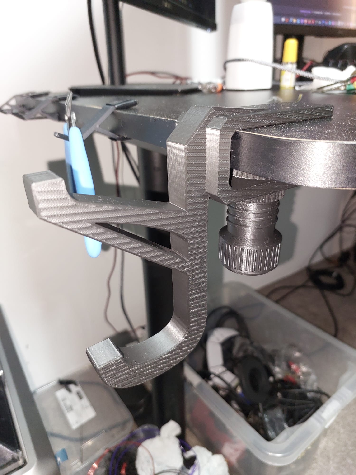 Adjust Desk Hook/Clamp