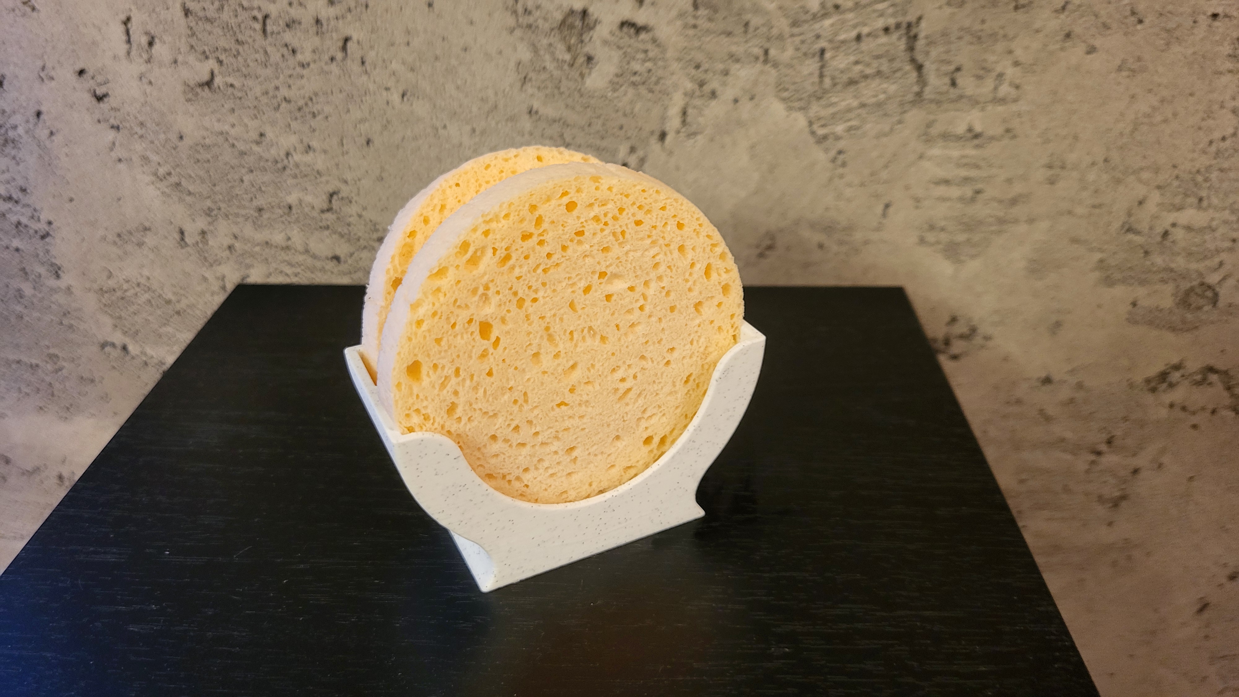 Cosmetic sponge holder