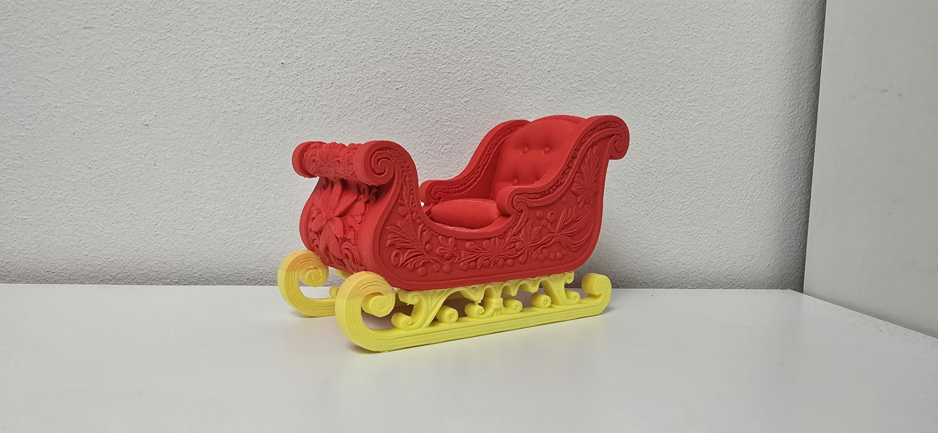 Santa’s Sleigh – Christmas 3D Decoration