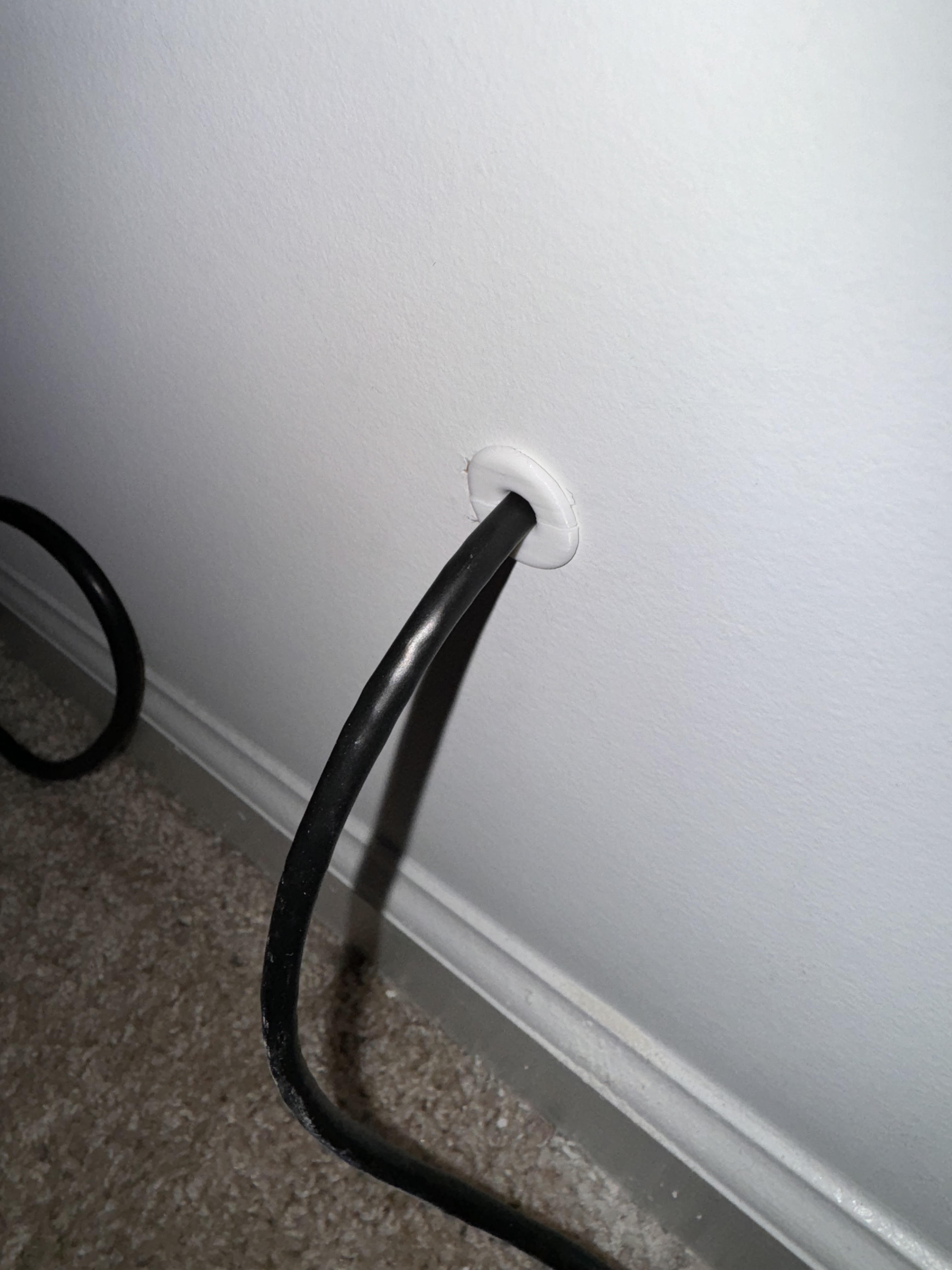 Wall Grommet by Bobby Lucero Download free STL model