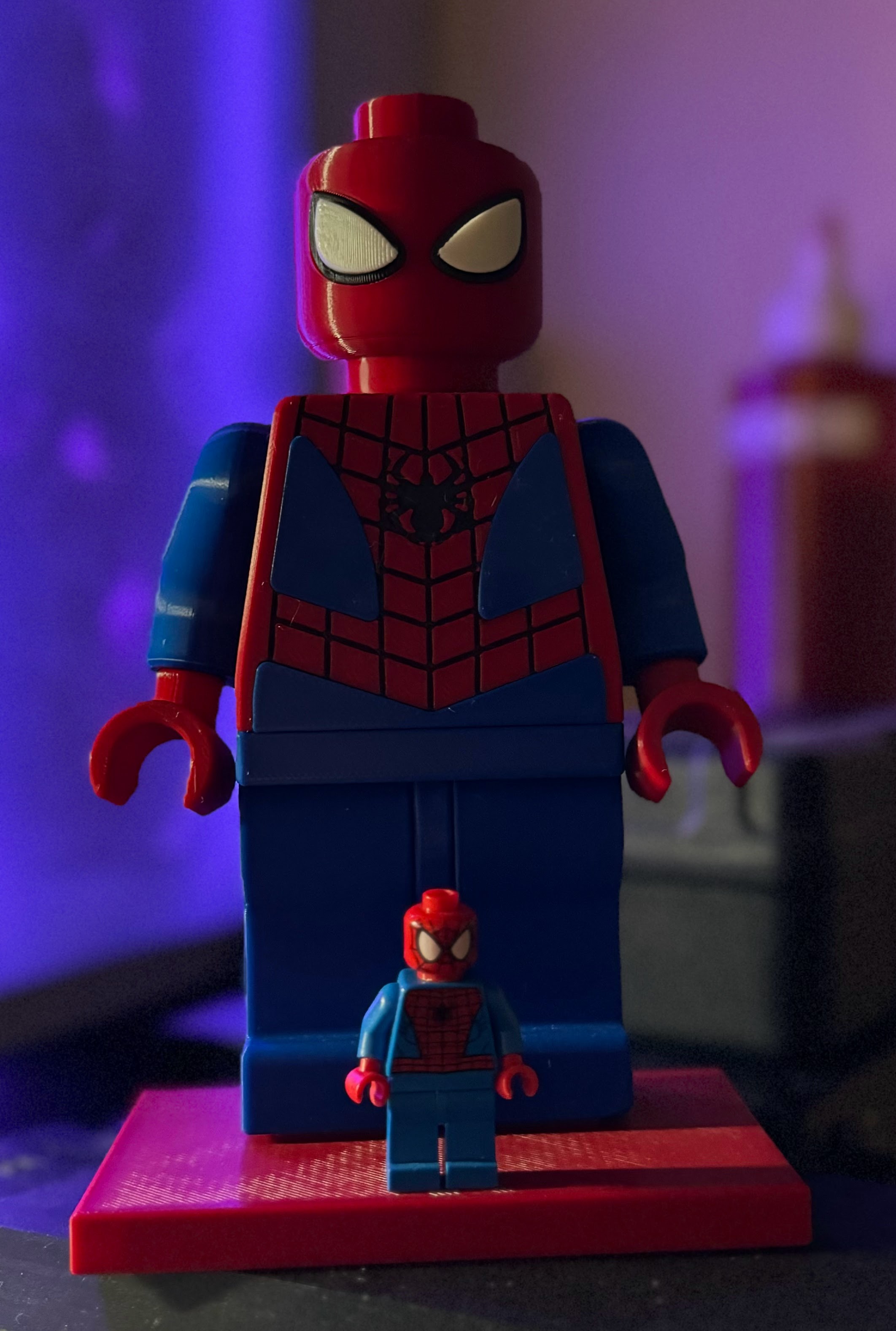 Cal'sTechConcepts Moveable figure stand (with mini-fig)