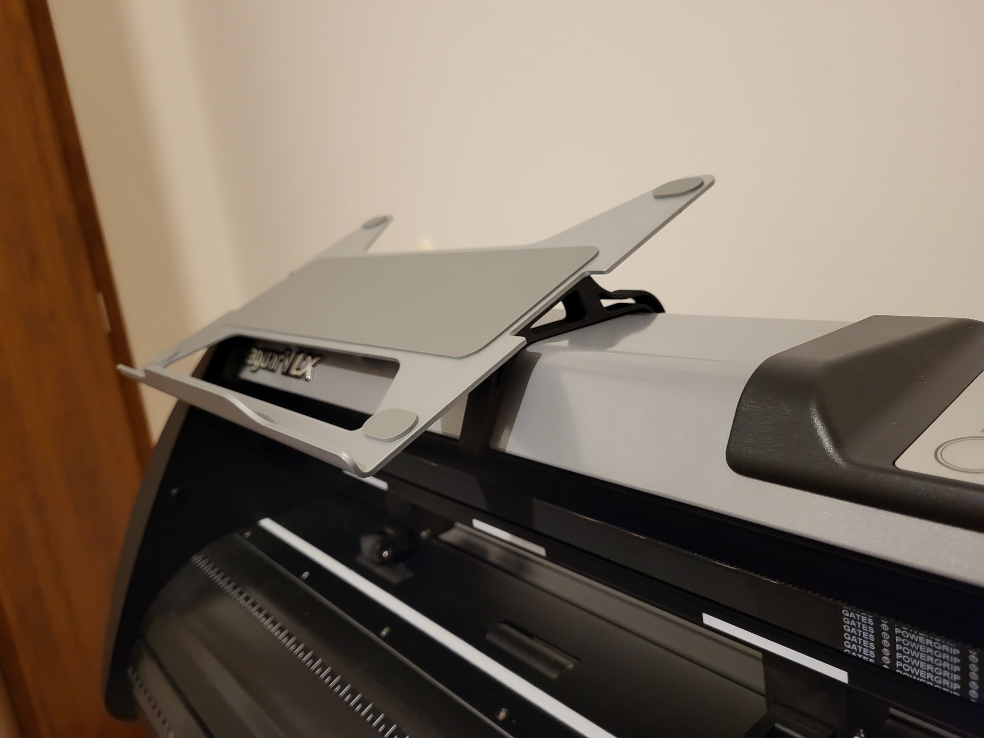 GCC (Jagua) notebook stand by Jan Pravda Download free STL model