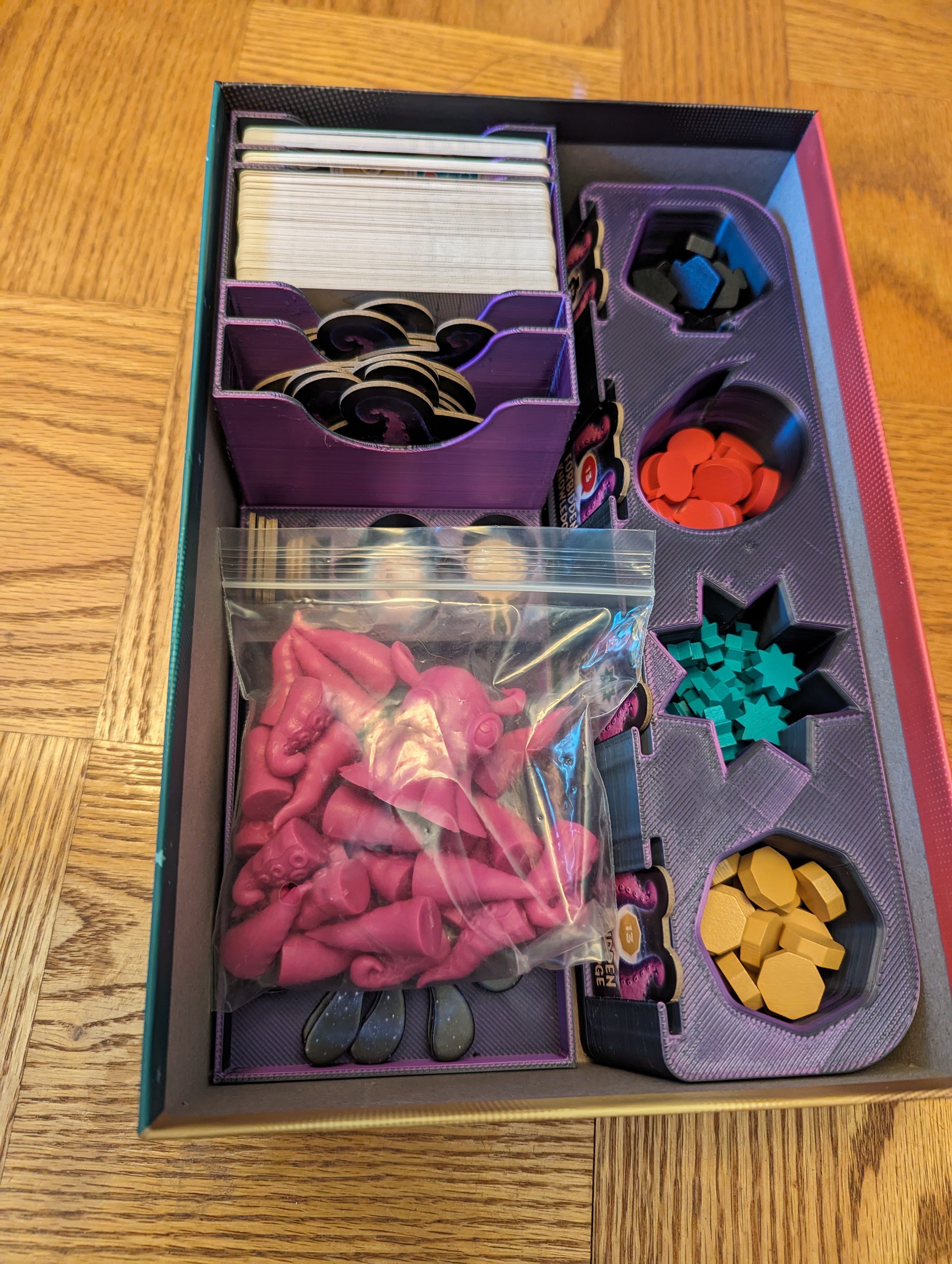 Cosmoctopus Organizer and Insert