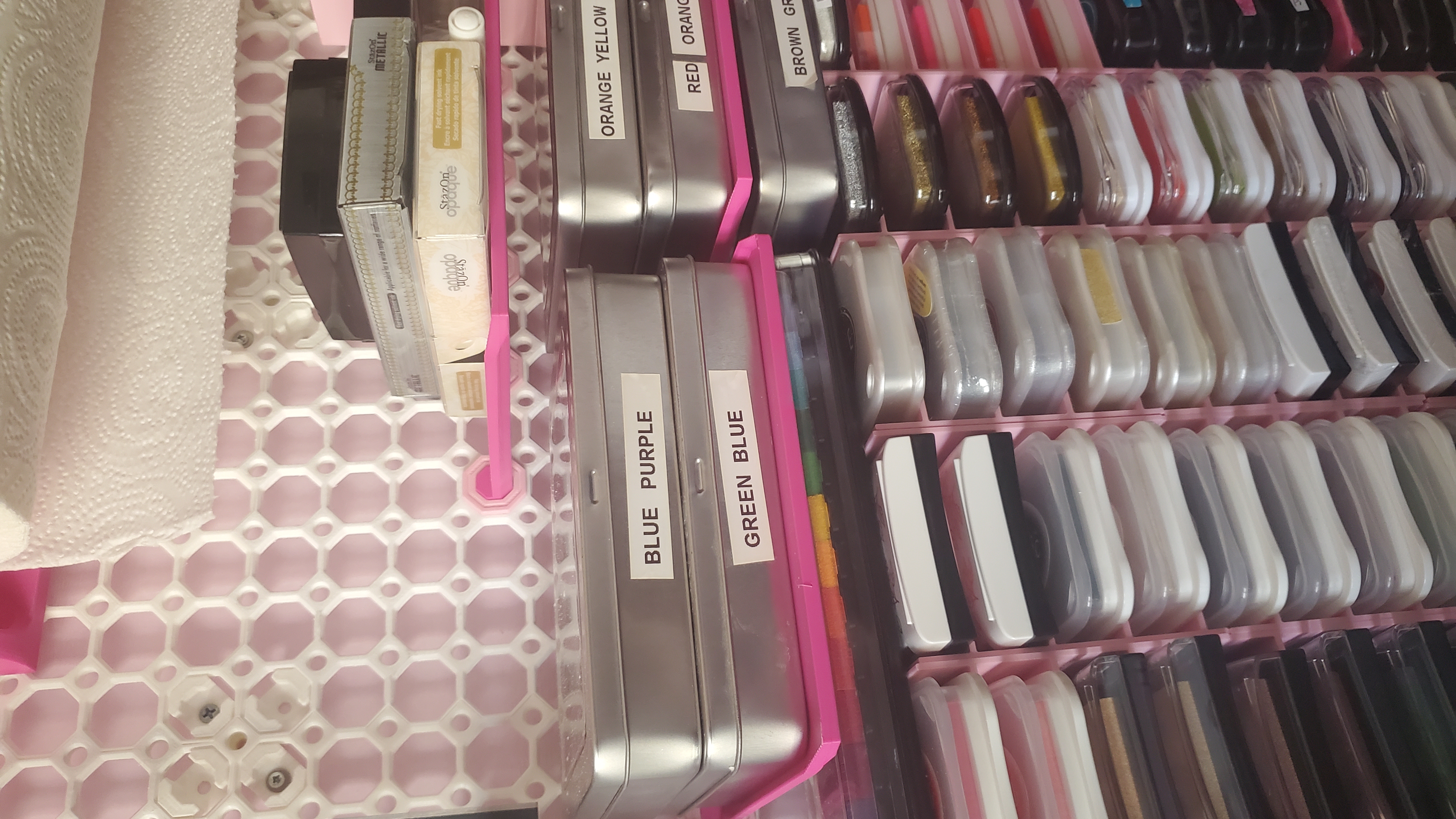 Distress mini inkpad tin shelf for multiboard