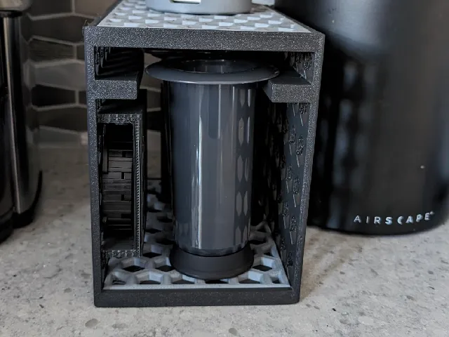 Aeropress and AeroPress XL Stand