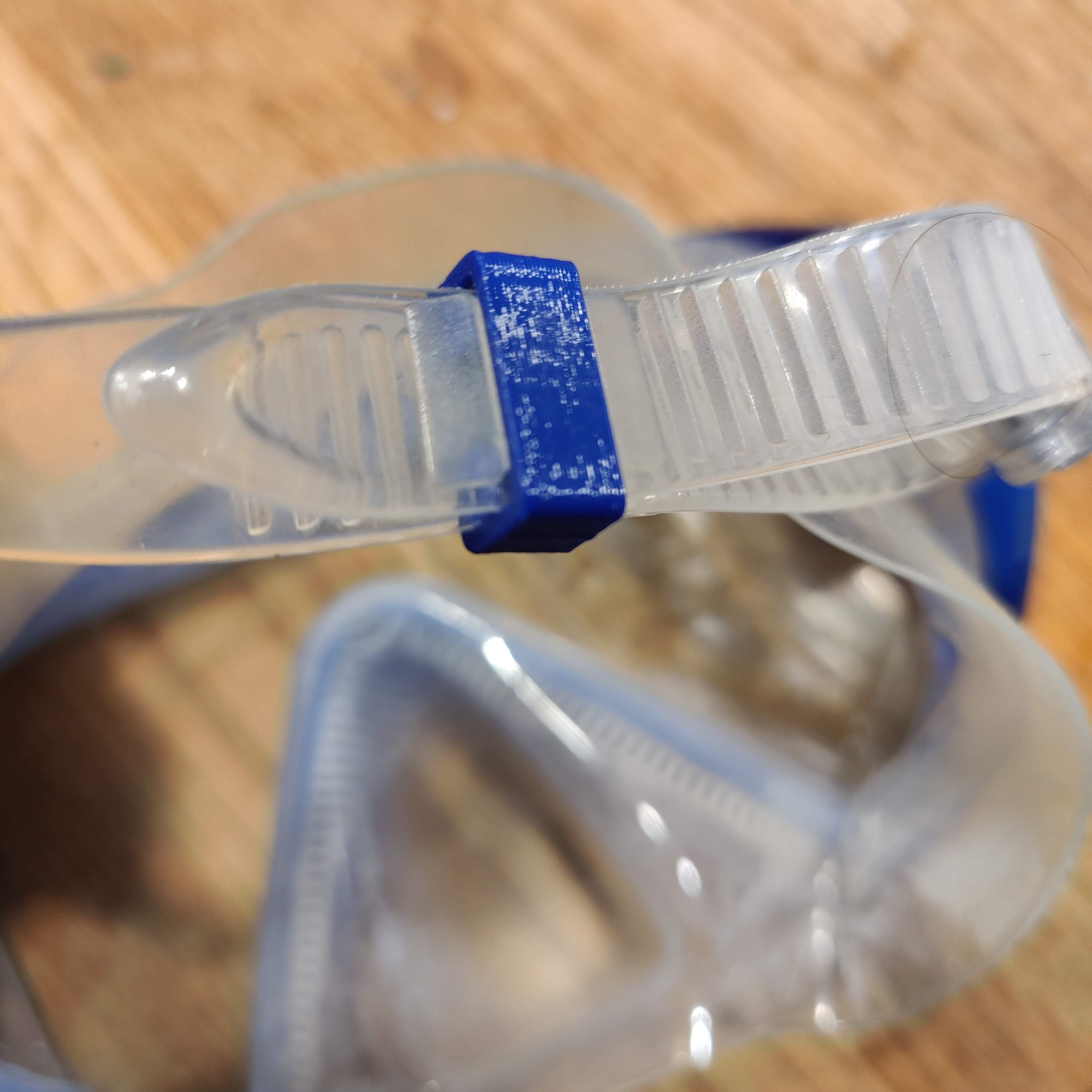 Mares Diving/Snorkeling Mask Clip