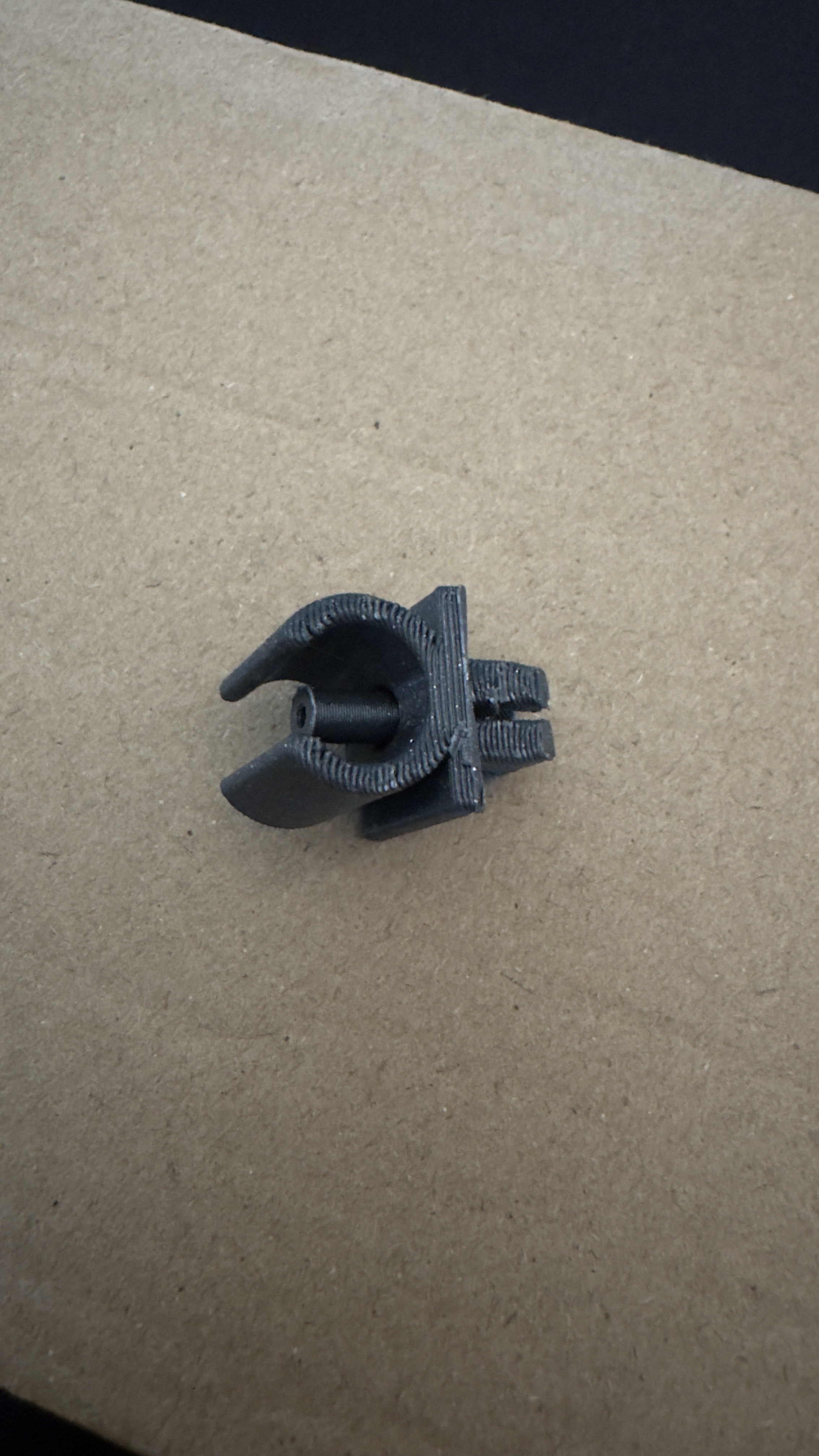 Audi (typ89 80/90) hood rod fixing / bonnet clamp