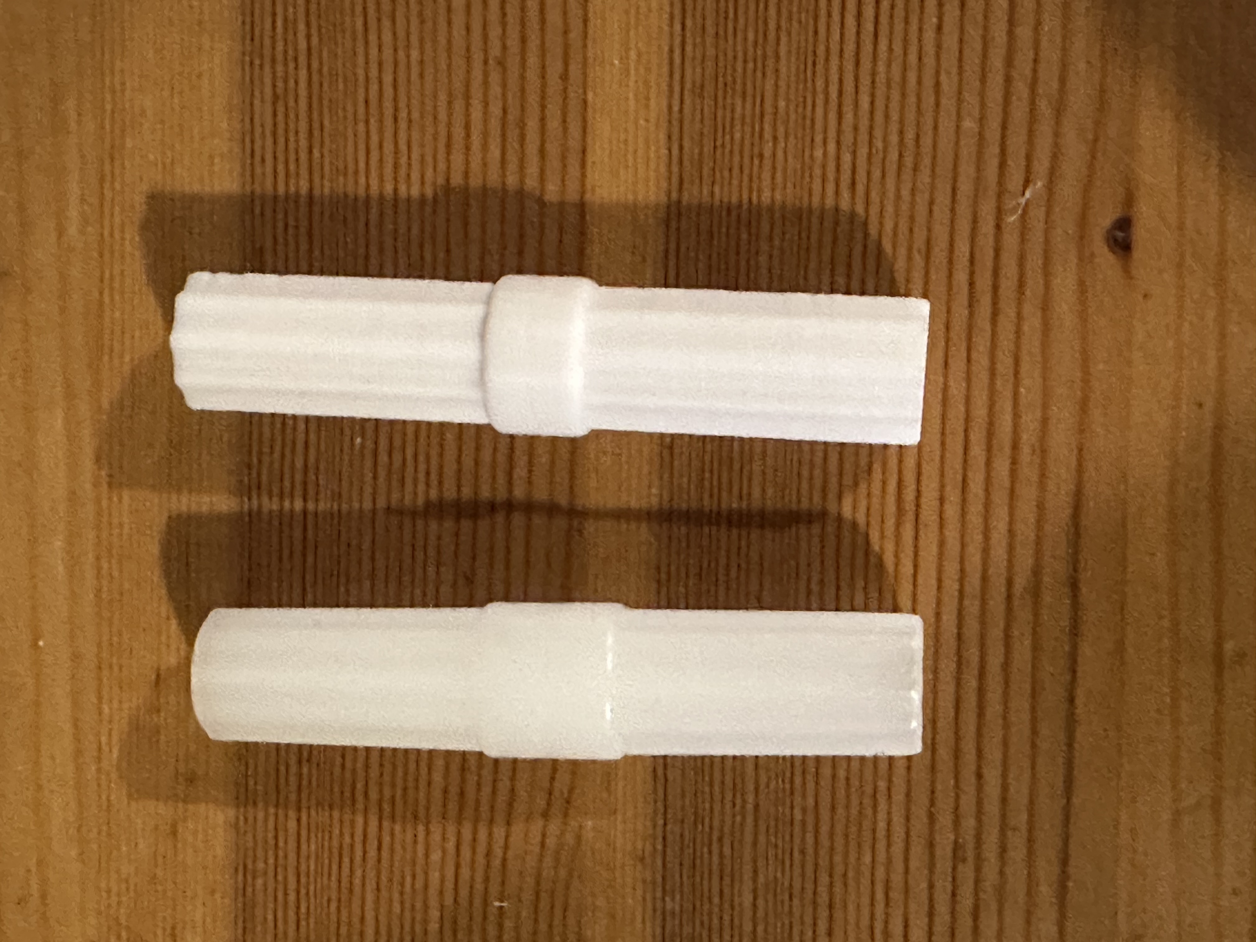 Miniatura 2 do modelo 3D Enclosure Brackets