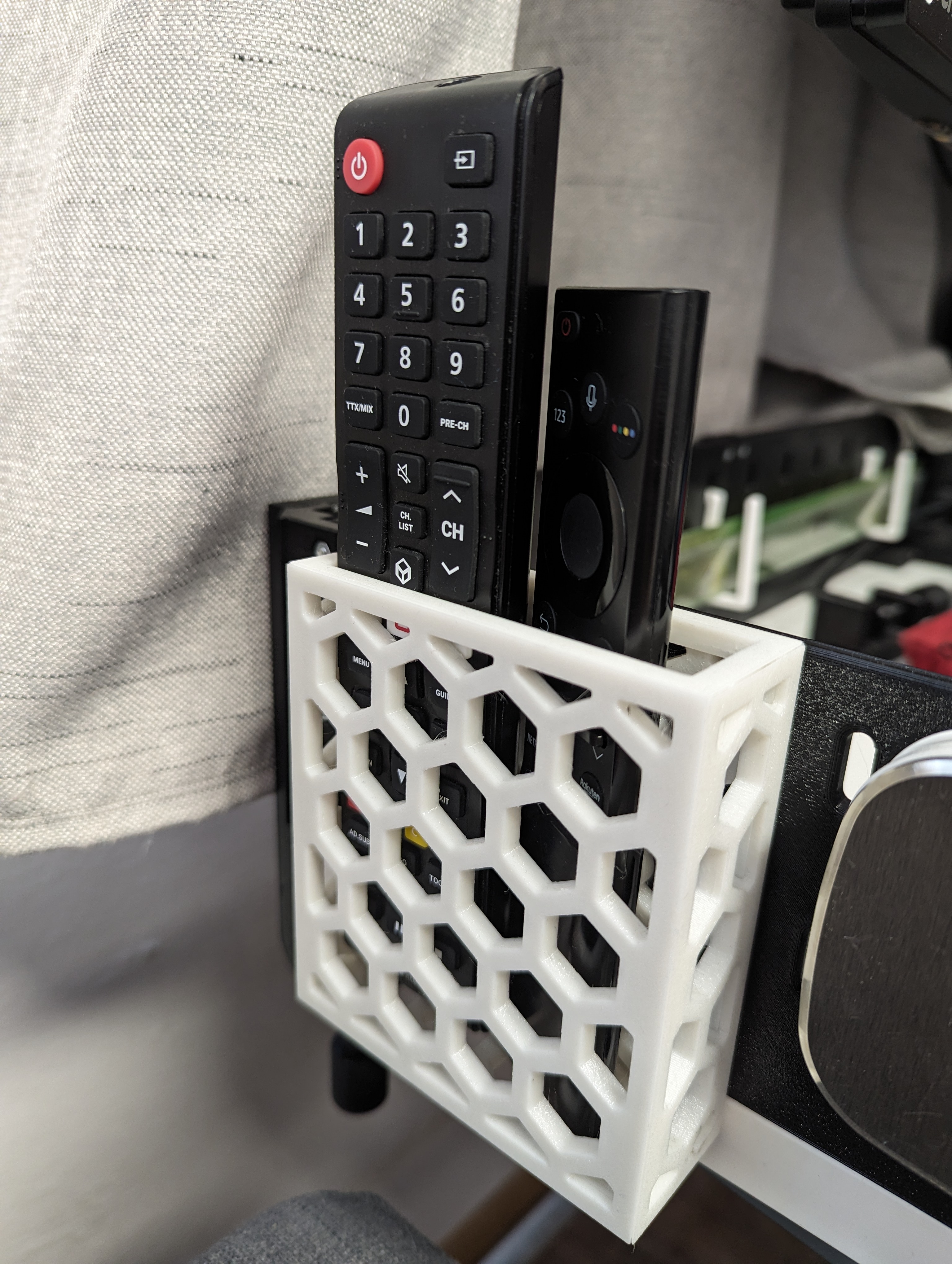 Box Kit - remote control holder, Skadis compatible