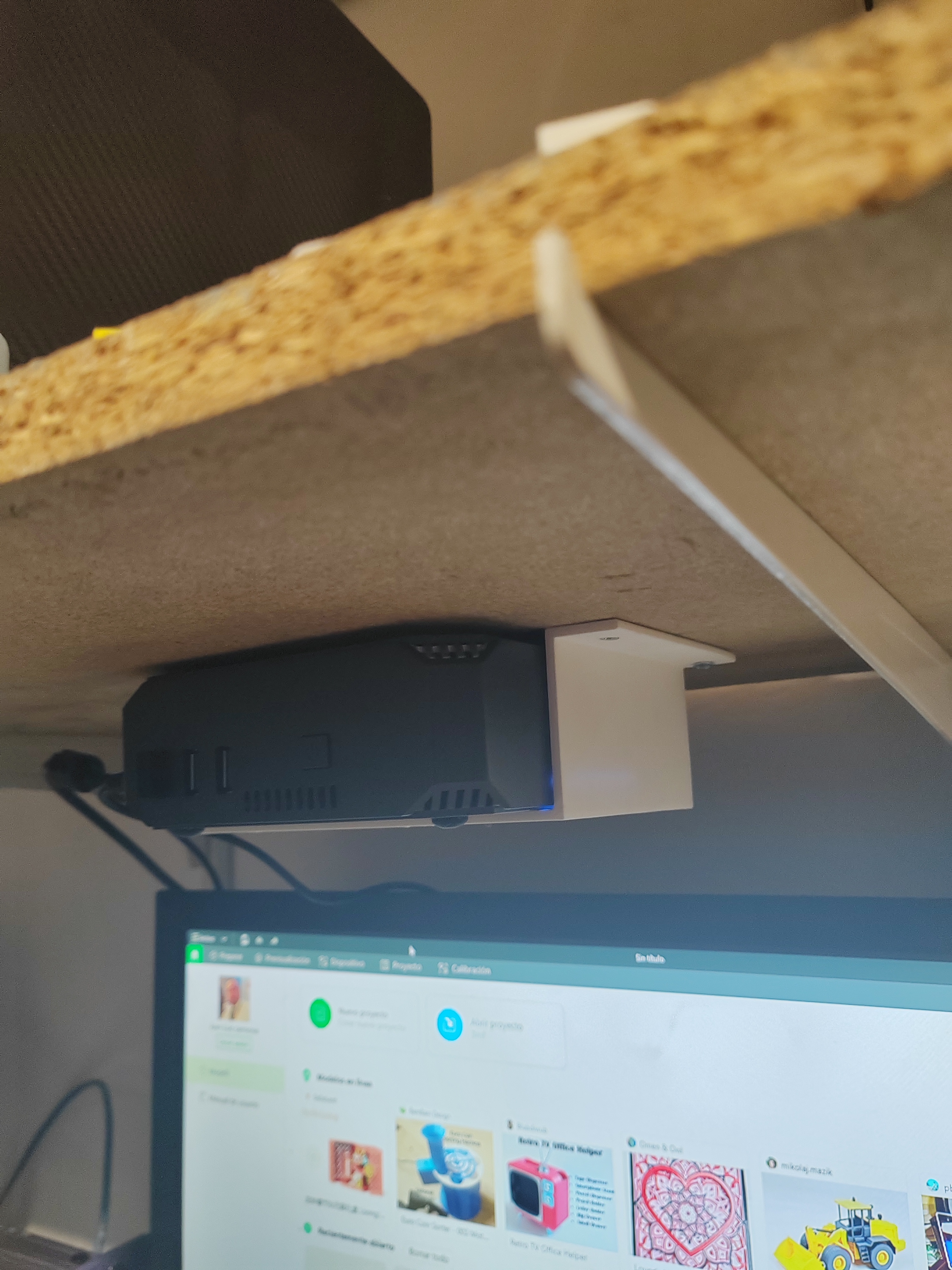 soporte minipc