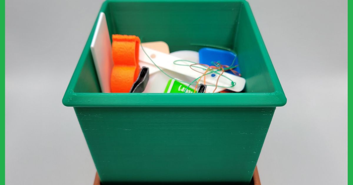 Desktop Waste Basket and Holder by Phil Caruso Download free STL