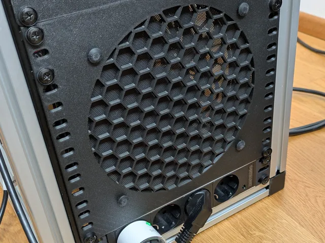 200mm fan mount for 10 inch rack