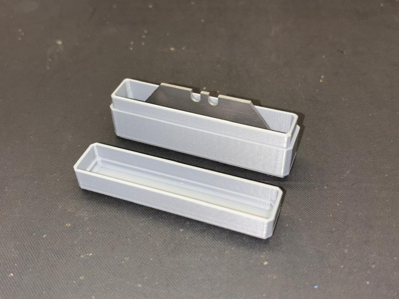 Miniatura 4 do modelo 3D Parametric Container FreeCAD File