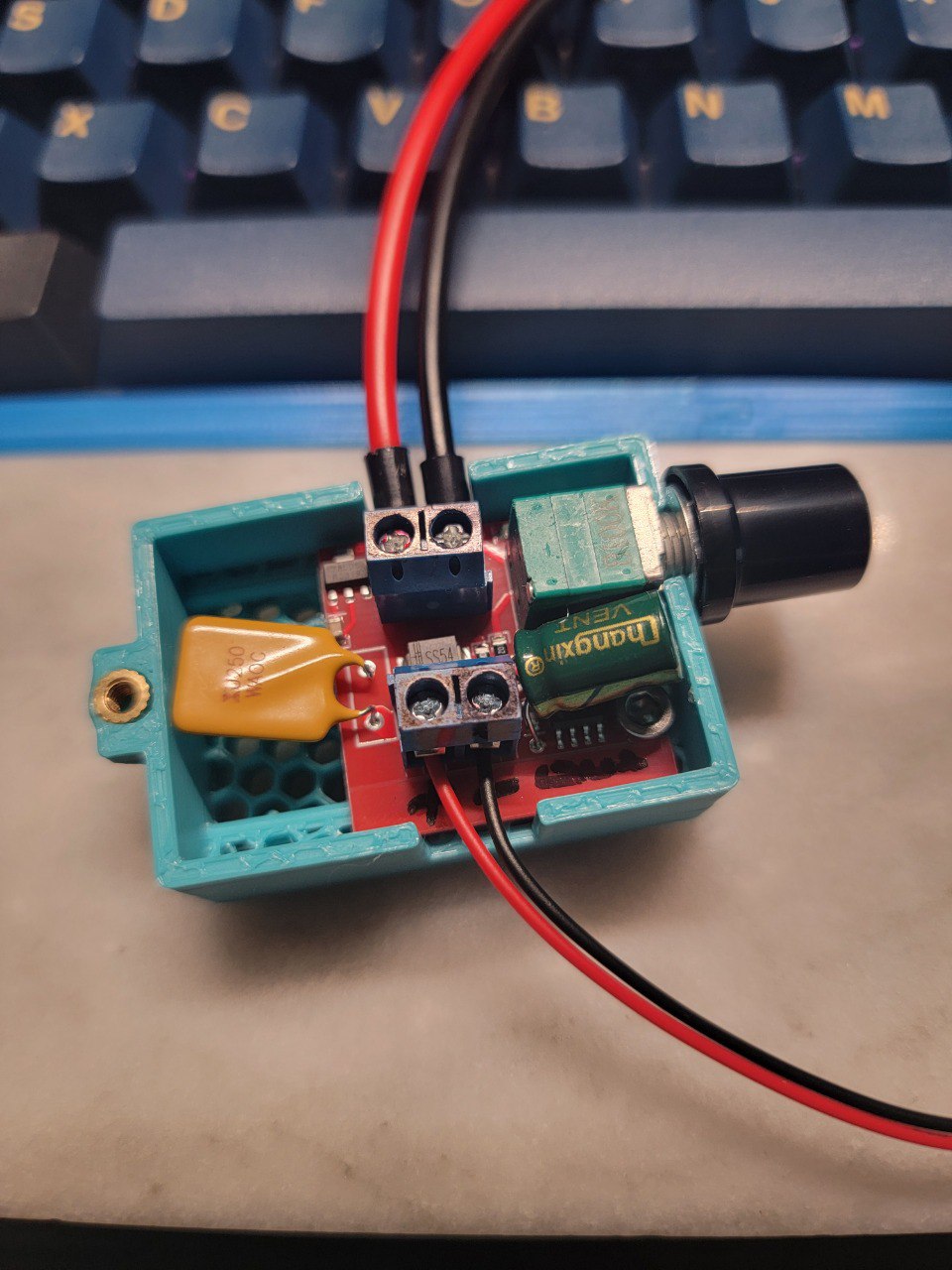 Miniatura 2 do modelo 3D PWM Controller Case