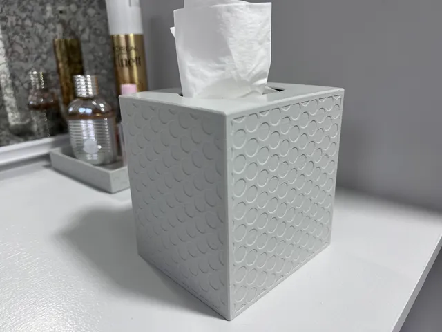TISSUE BOX COVER - 115 x 101 x 122mm