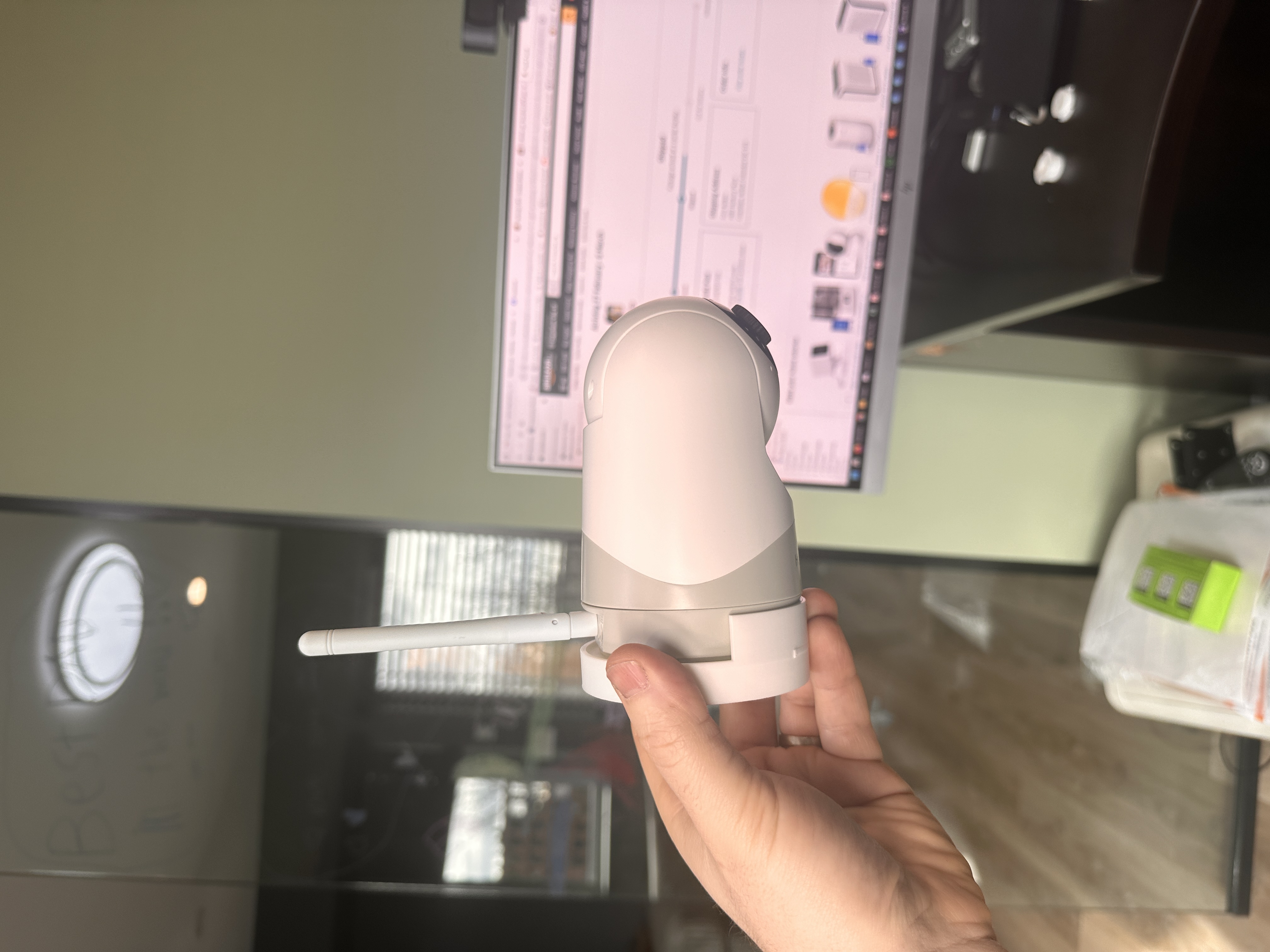 Wall-mount for HelloBaby Monitor / Camera