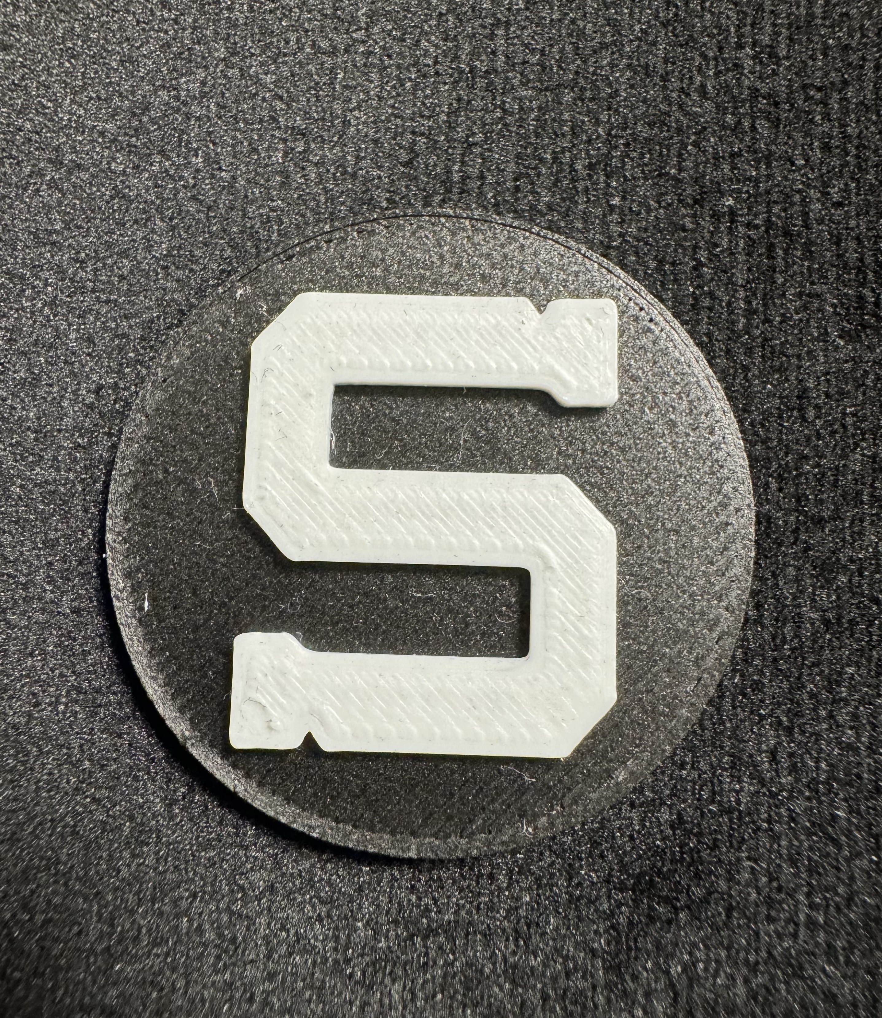 Hc Sparta Praha logo and keychain