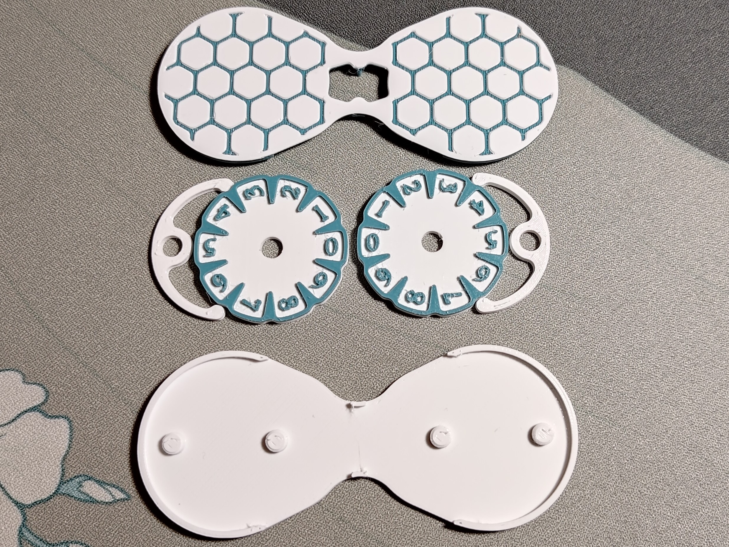 Double-digit spring-loaded life counter by Latte | Download free STL ...