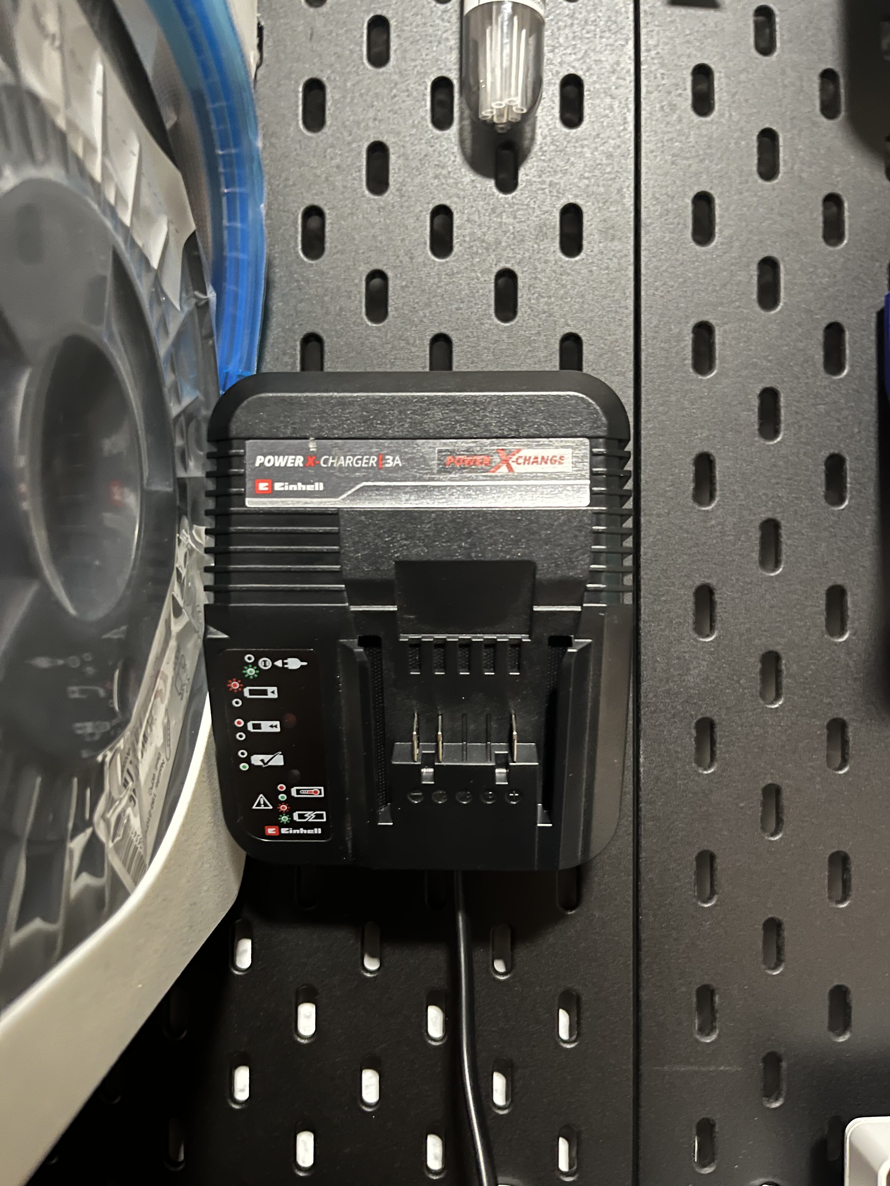 Skadis Holder for Einhell PowerXChange 3A Charger