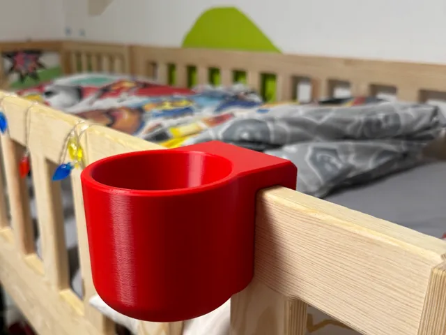 Betthalterung für Trinkflasche