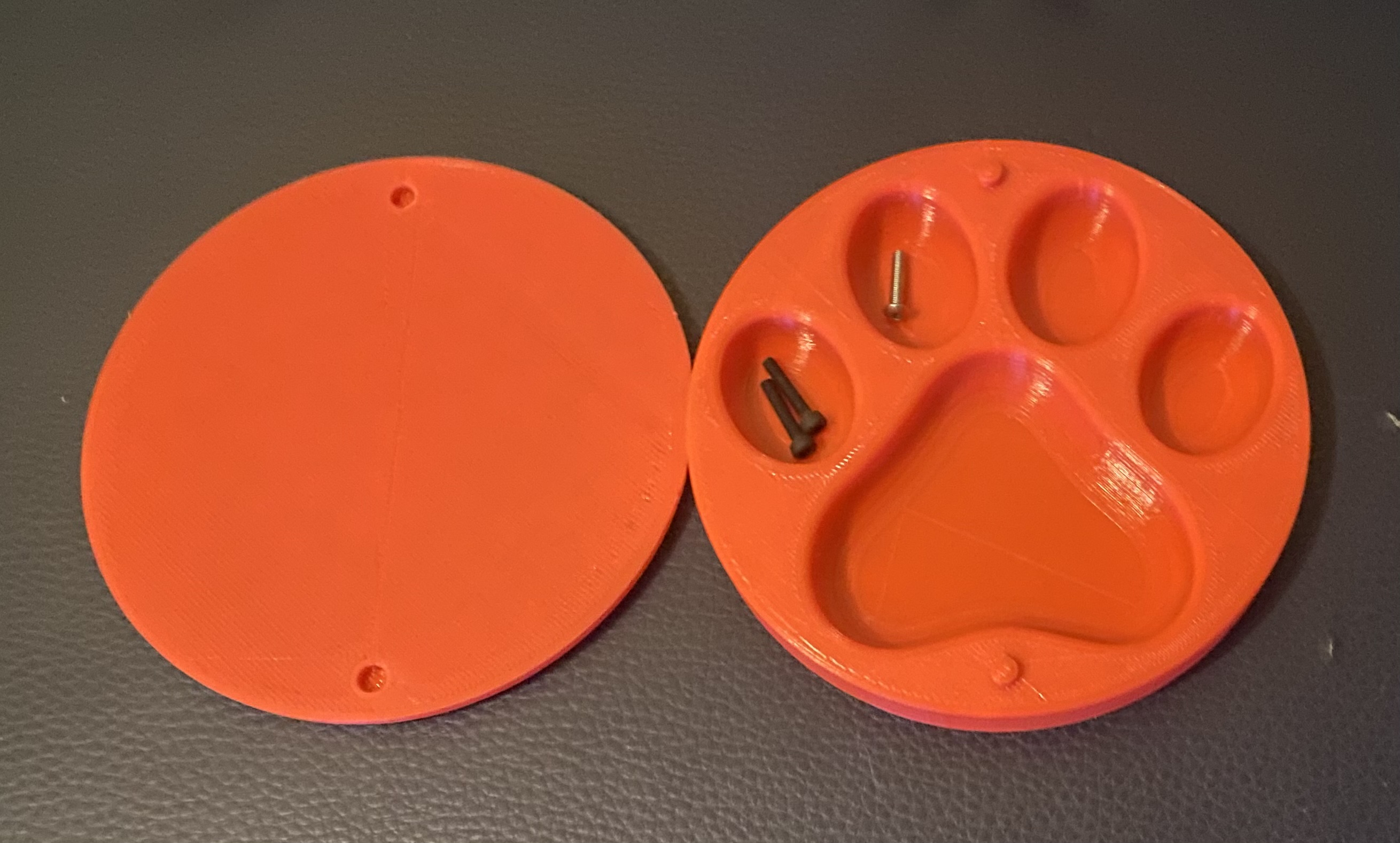 PAW Screw Organizer