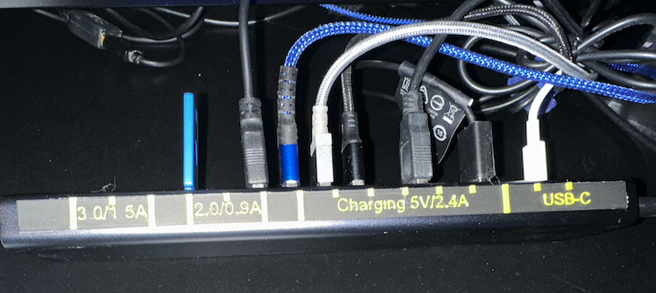 Vangree 17 Port USB Hub Sign