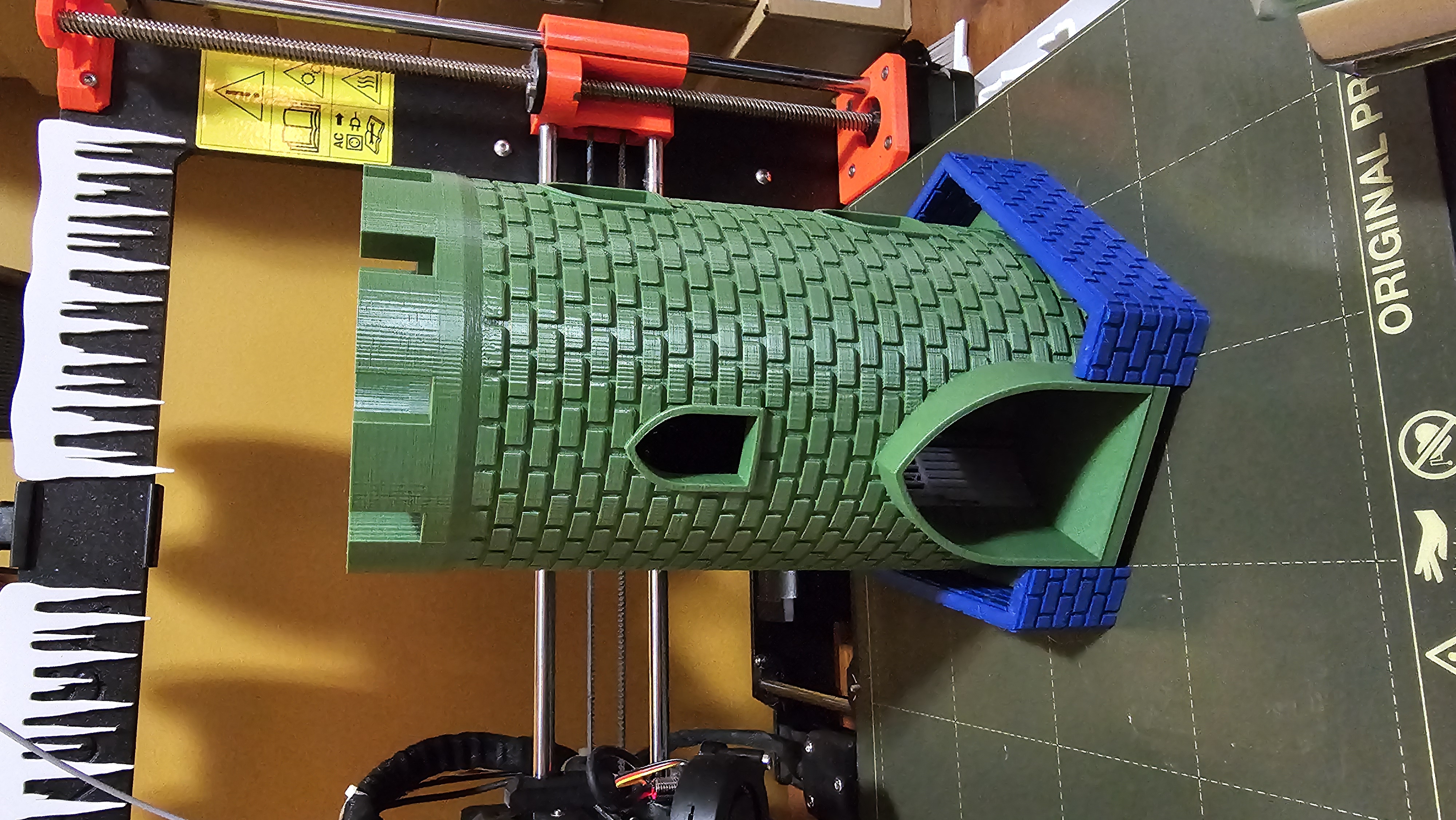 Ultra Detail Dice Tower, 2 Tier tower with Moveable Dungeon Door