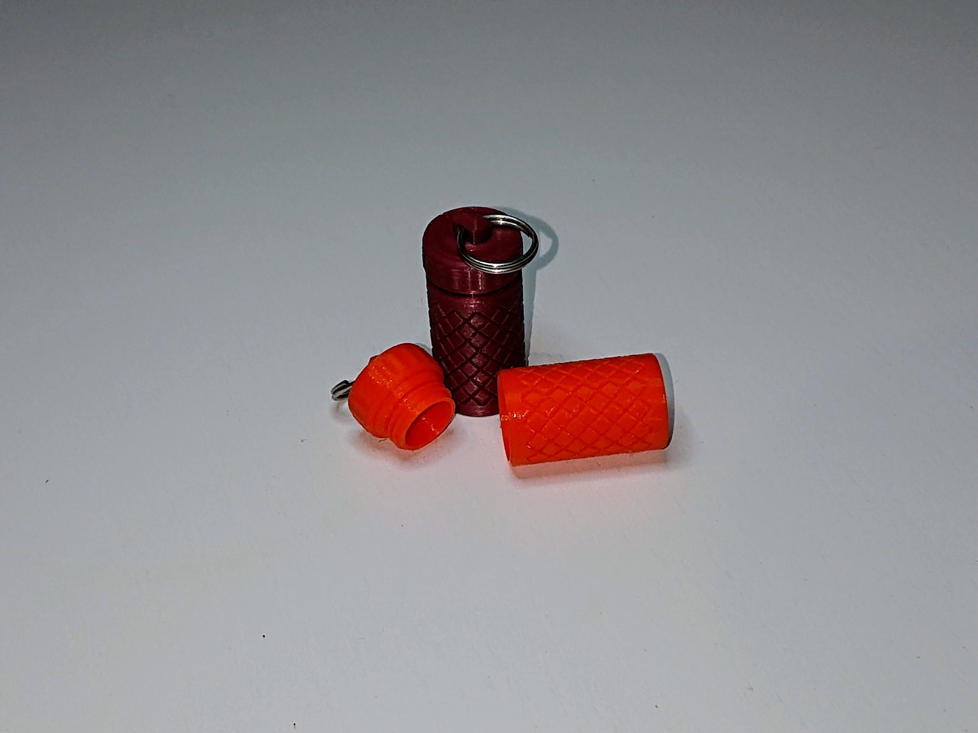 Miniatura 2 do modelo 3D Keyring Container