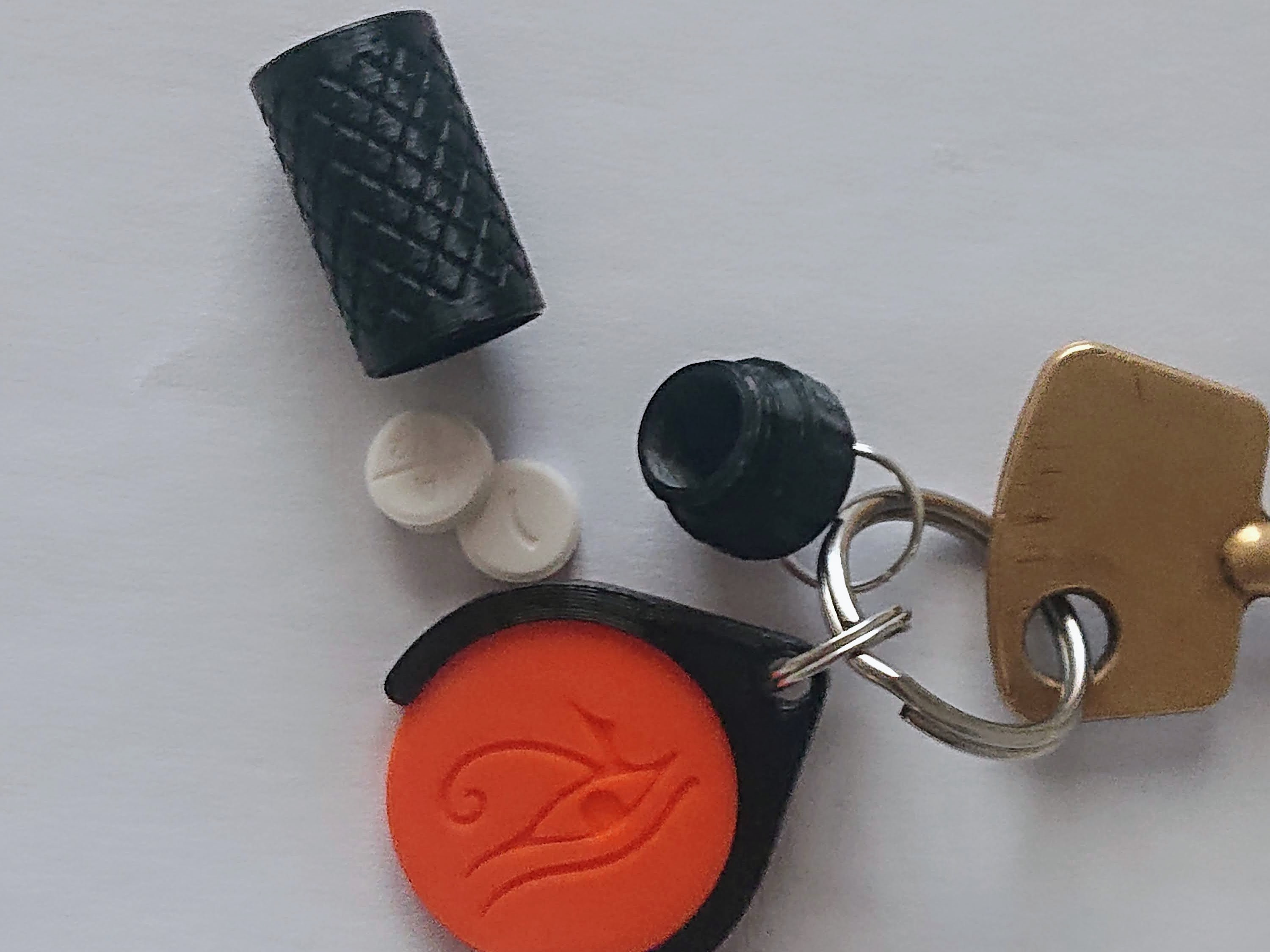 Keyring Container