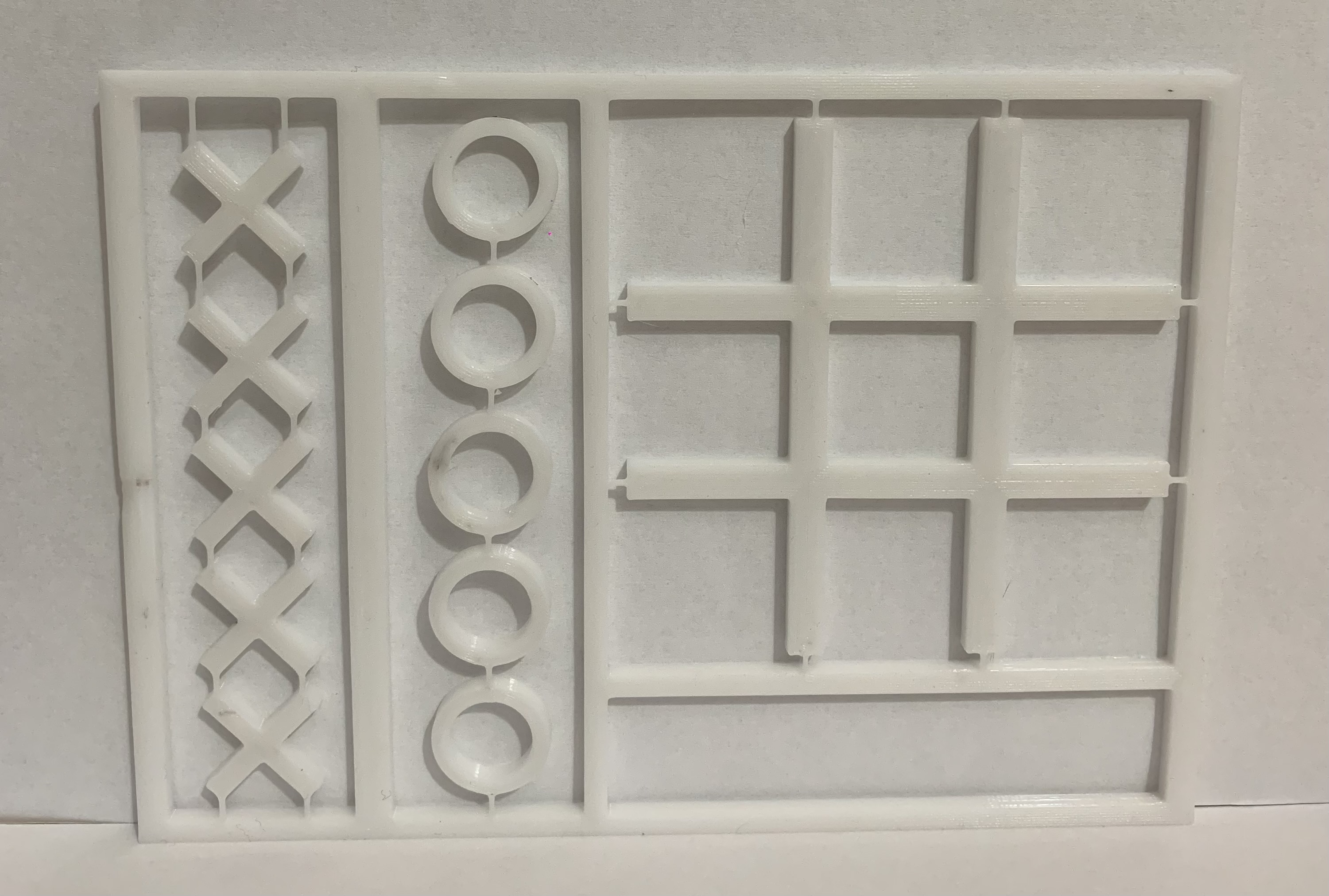 Tic-Tac-Toe kit card game