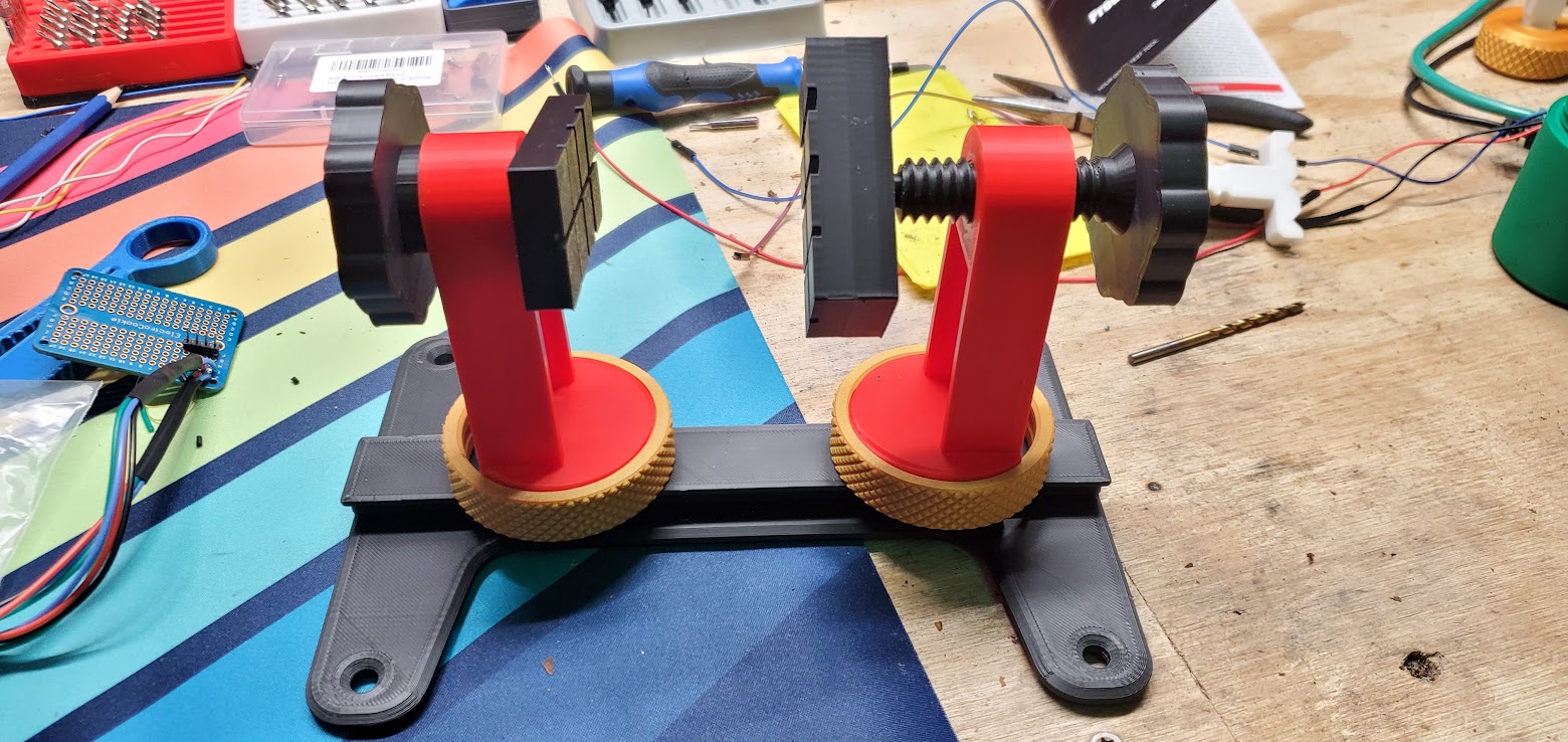 Remix PCB Holder by Ryan Gralinski | Download free STL model ...