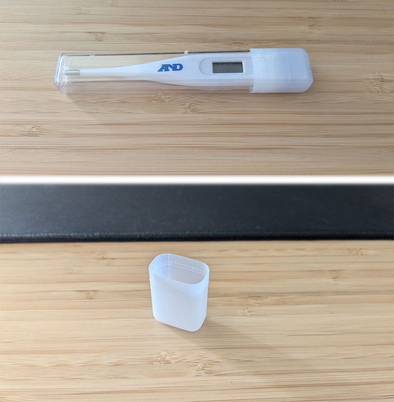 Cap for electronic thermometer case