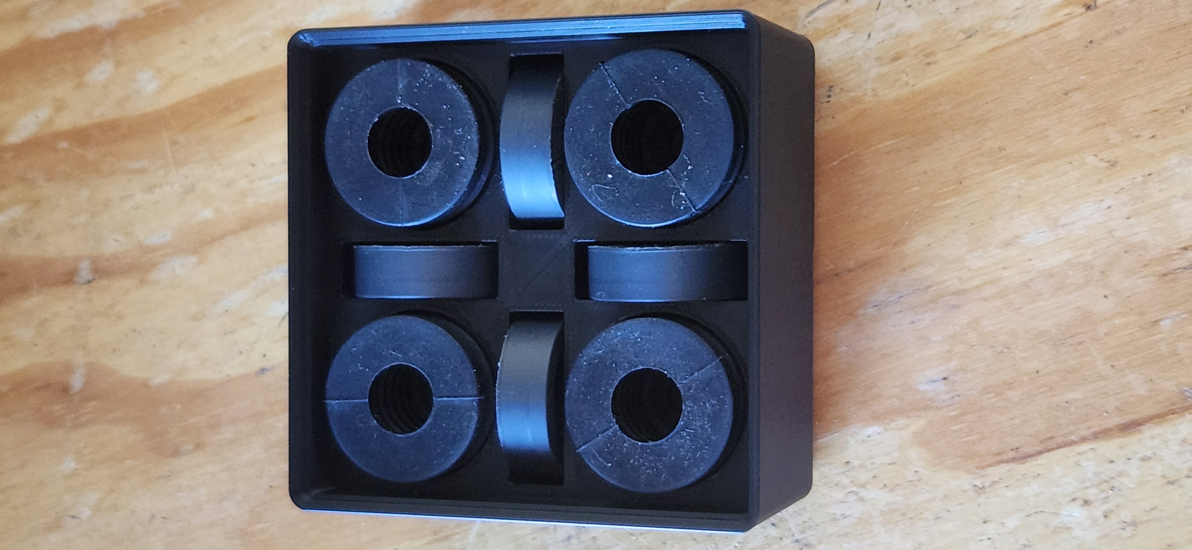 Gridfinity bambu lab anti vibration feet bin par jufy111 t l chargez