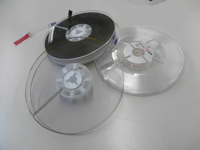 5" magnetic tape reel, 1/4 inch wide, reel-to-reel spool