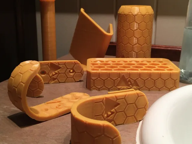 Honeycomb bathroom kit