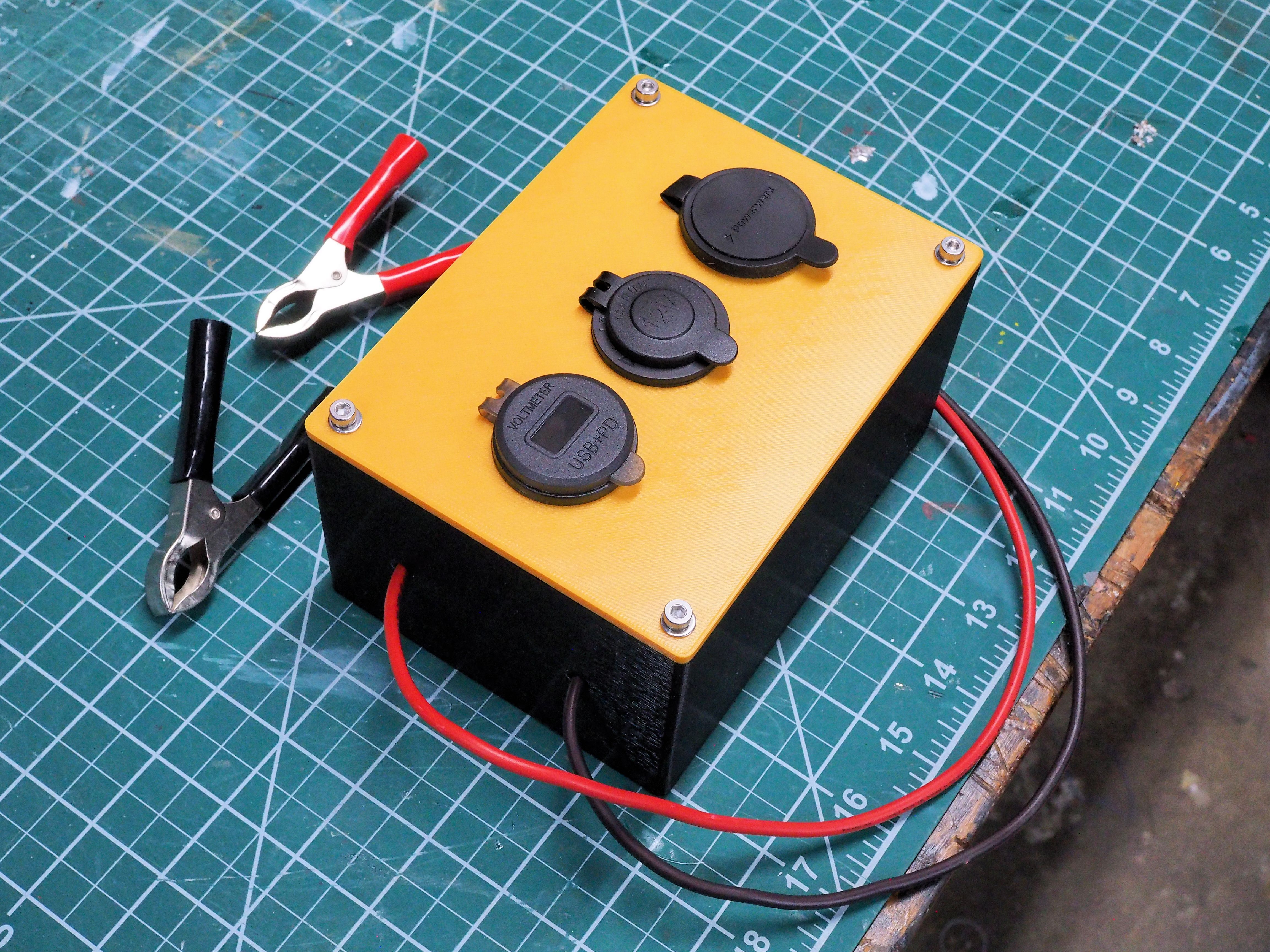 12 Volt Distribution Box