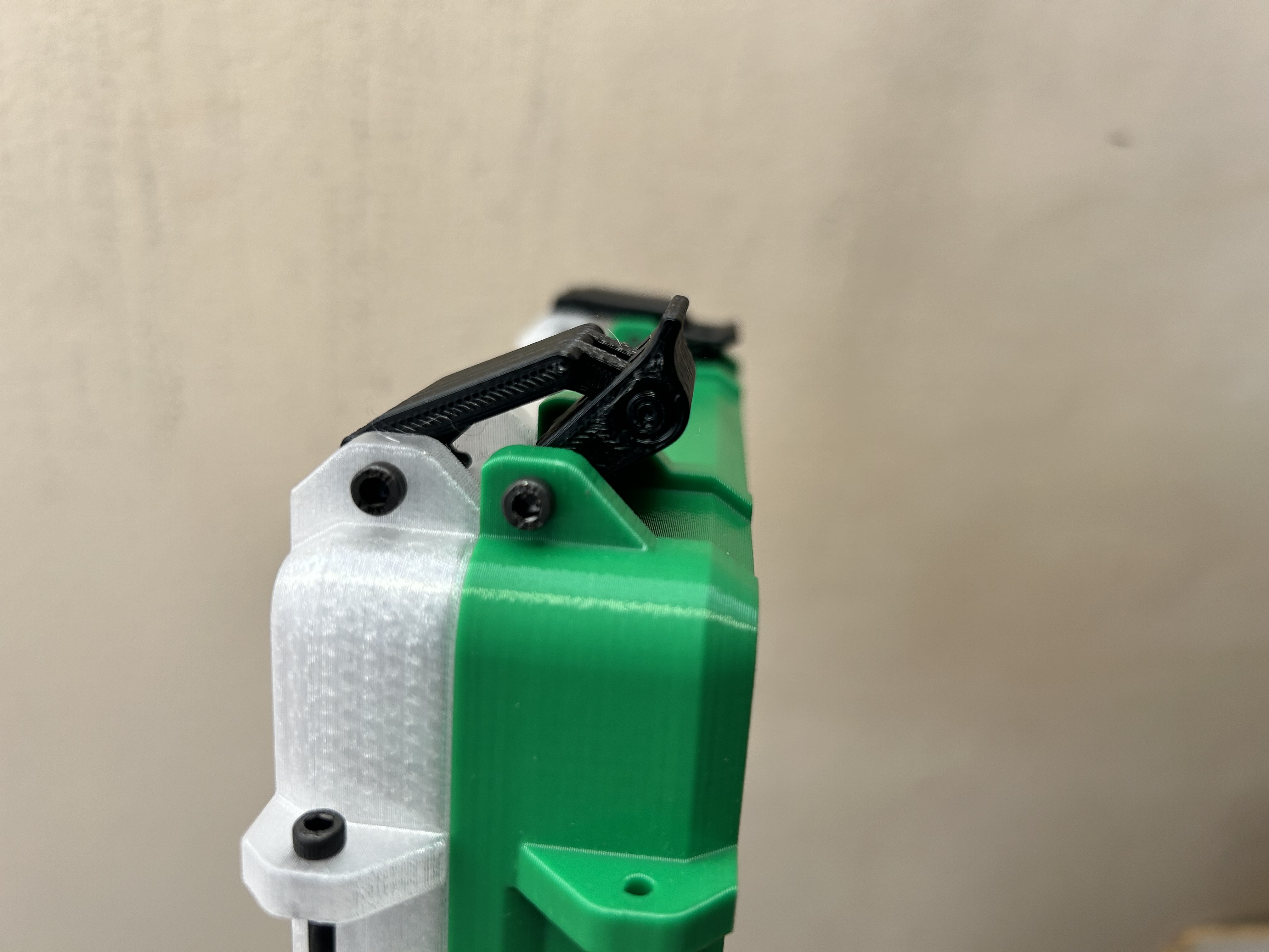 SHORTER DRAW LATCH FOR 6U GRIDFINITY RUGGED BOXES