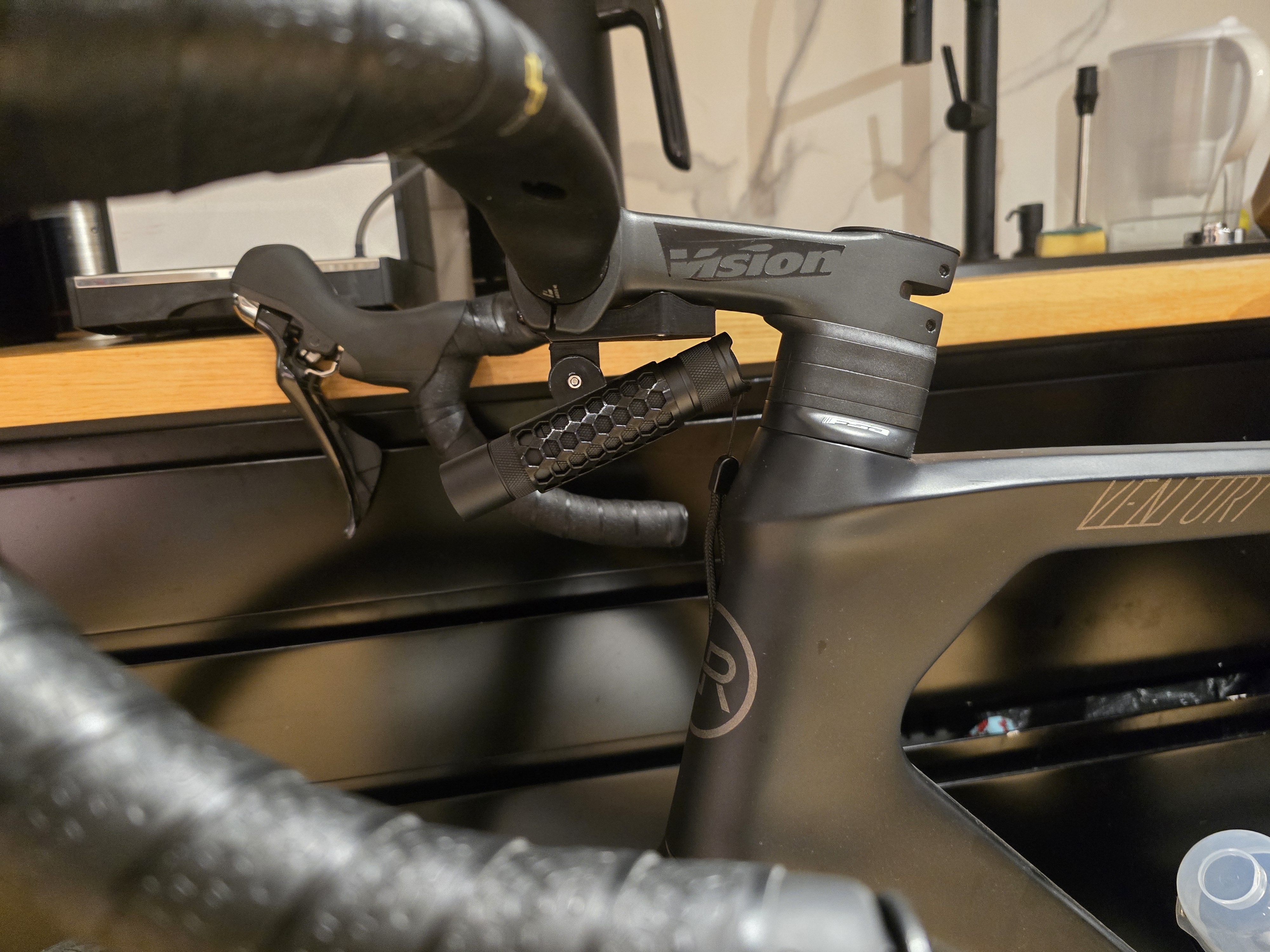Convoy S2+ road bike mount