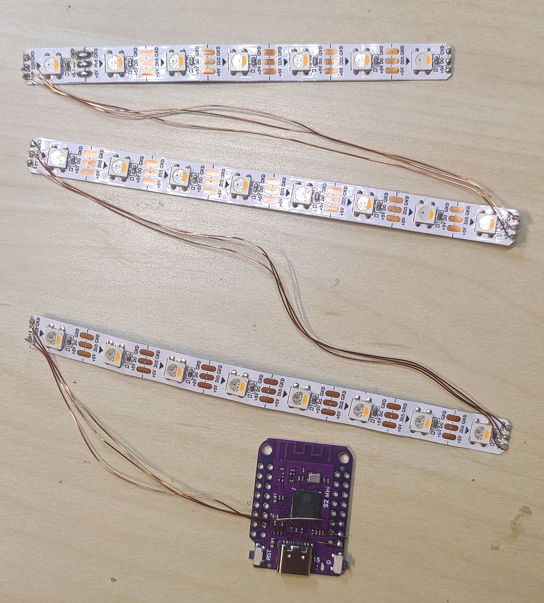 Miniatura 8 do modelo 3D Binary WIFI Clock